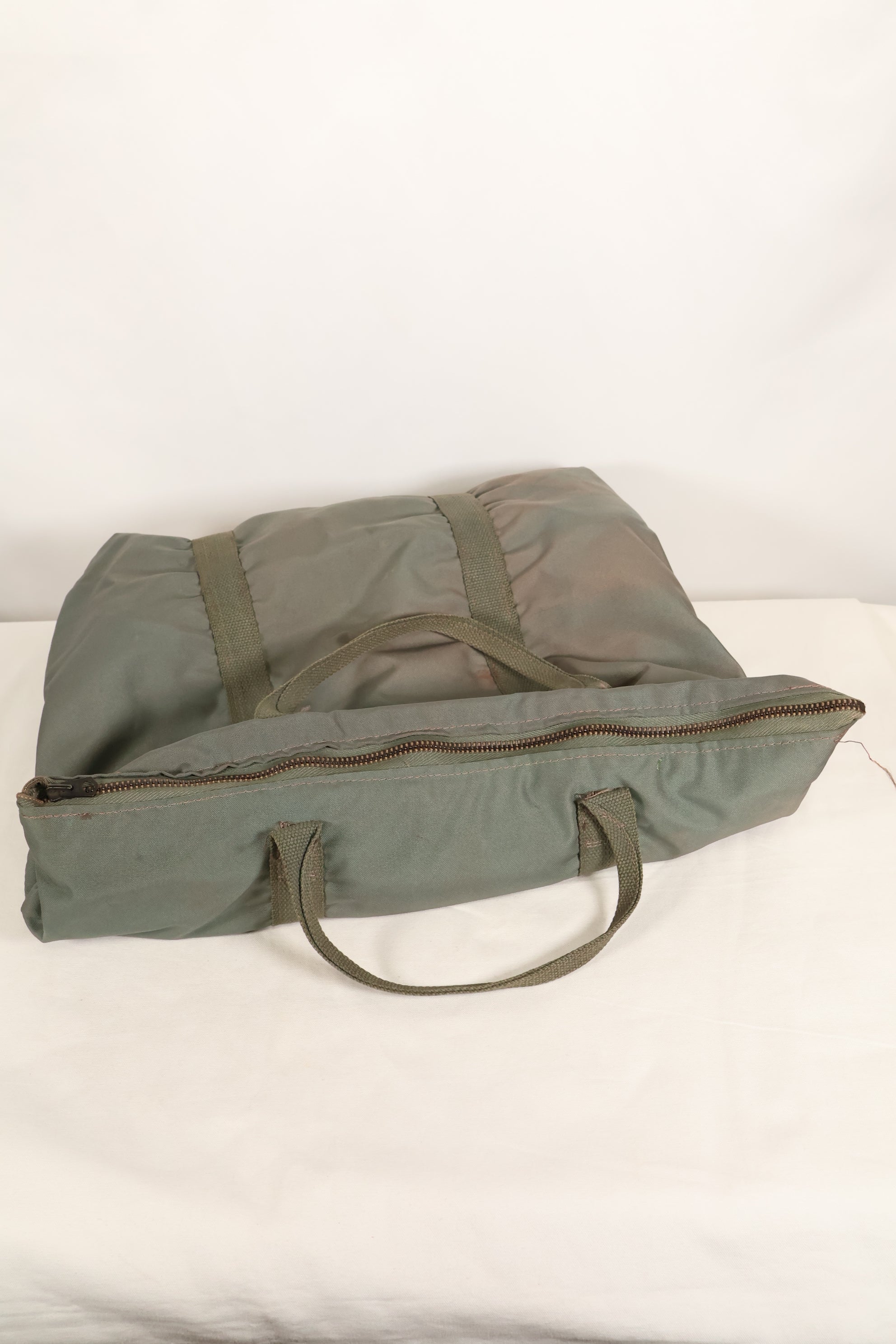 1950's U.S. Air Force early model helmet bag, zipper in operation, beautiful, used.
