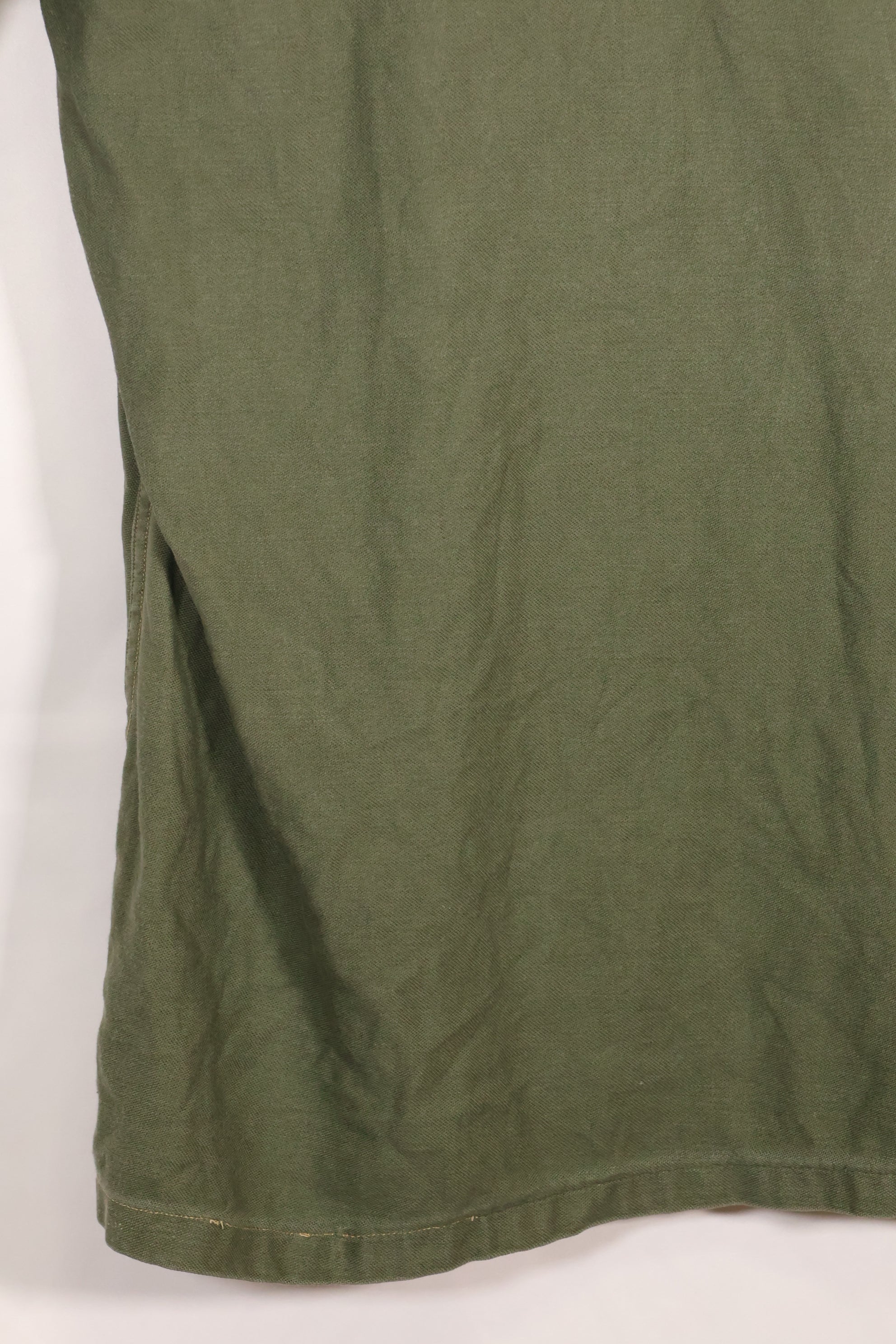 1967 Contract Snoopy Patch US Navy USN OG-107 Utility Shirt Used A