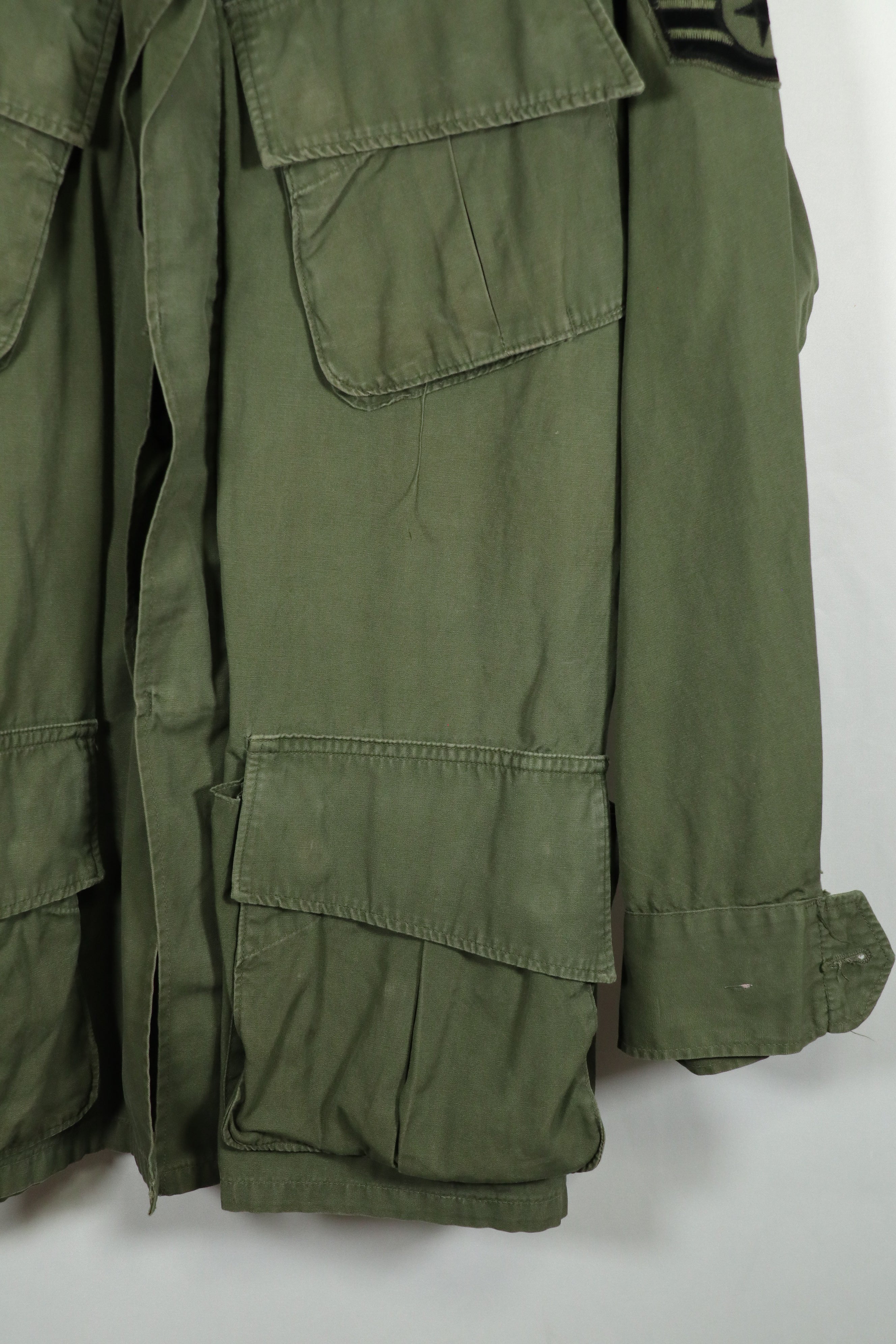 Real 2nd Model Jungle Fatigue Jacket SMALL-REGULAR with USAF patch, retrofitted.