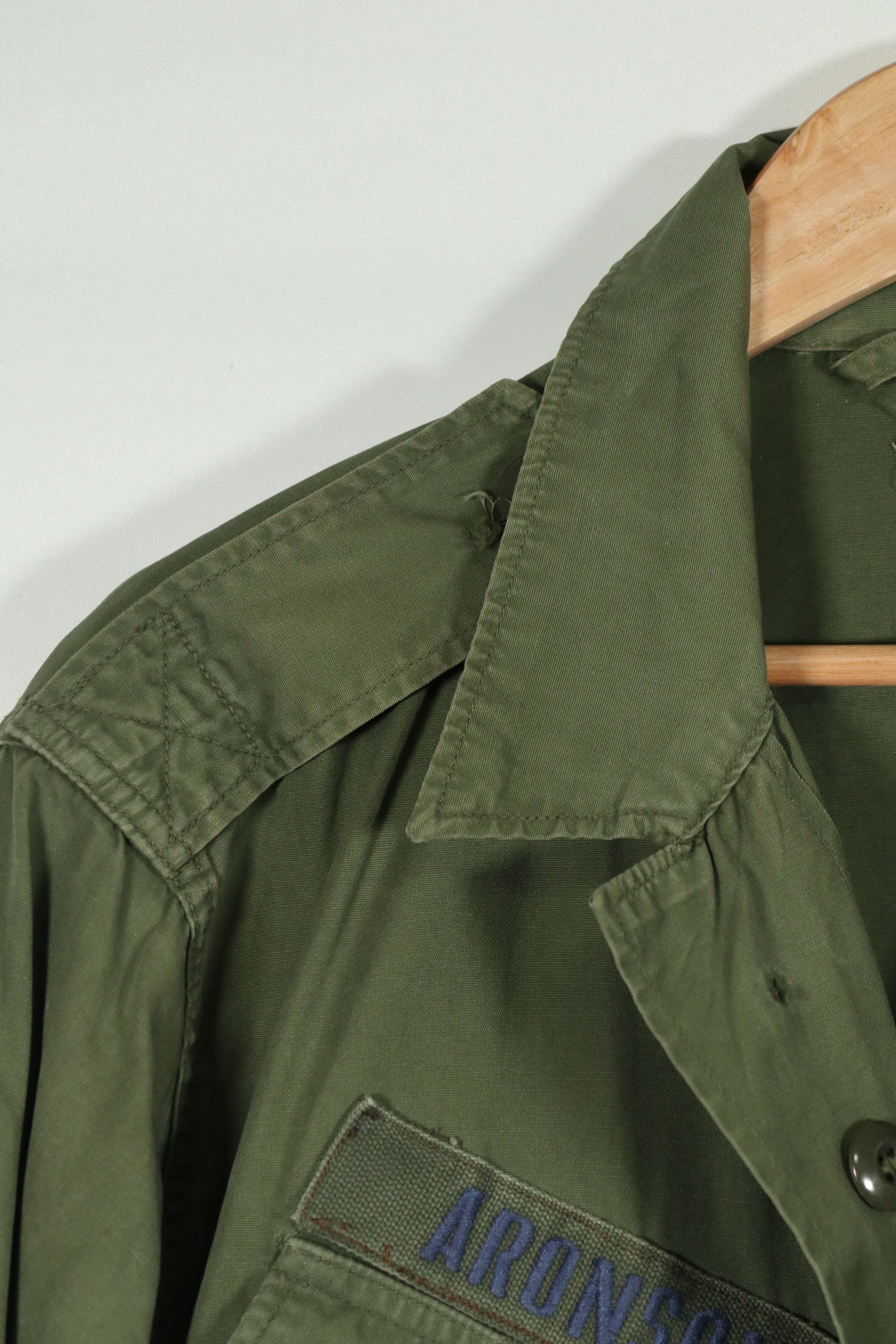 Real 2nd Model Jungle Fatigue Jacket SMALL-REGULAR with USAF patch, retrofitted.