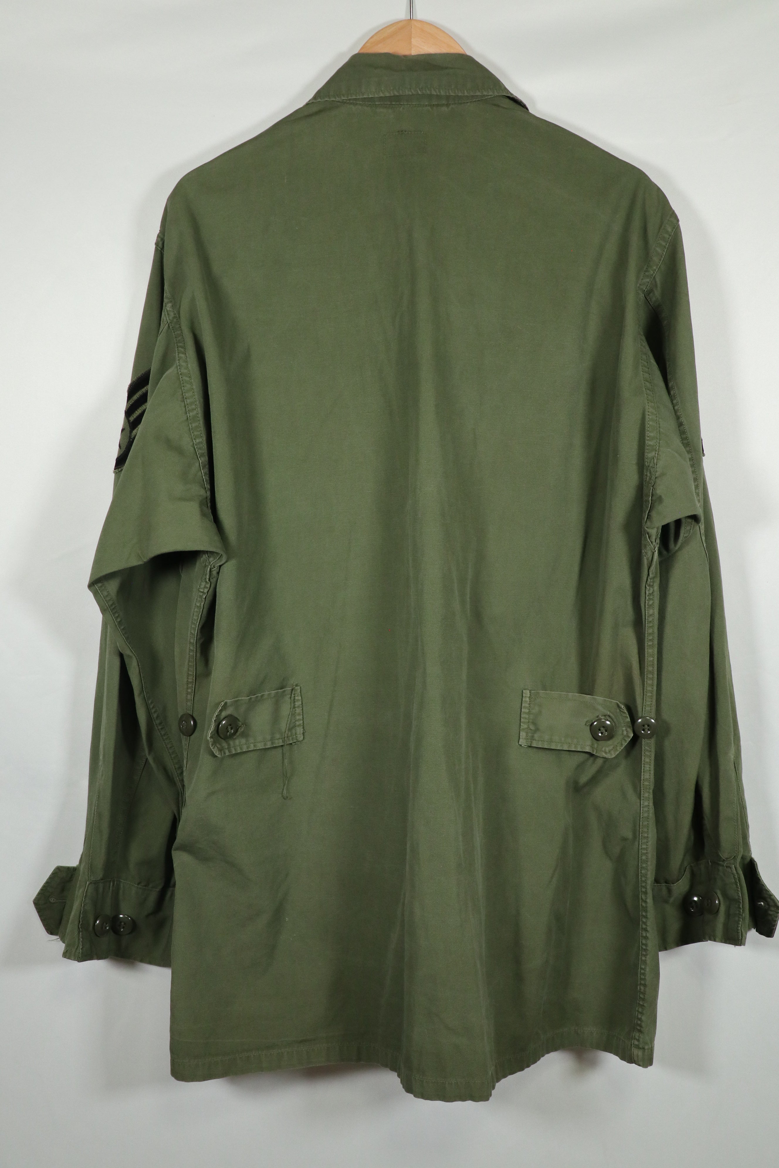 Real 2nd Model Jungle Fatigue Jacket SMALL-REGULAR with USAF patch, retrofitted.