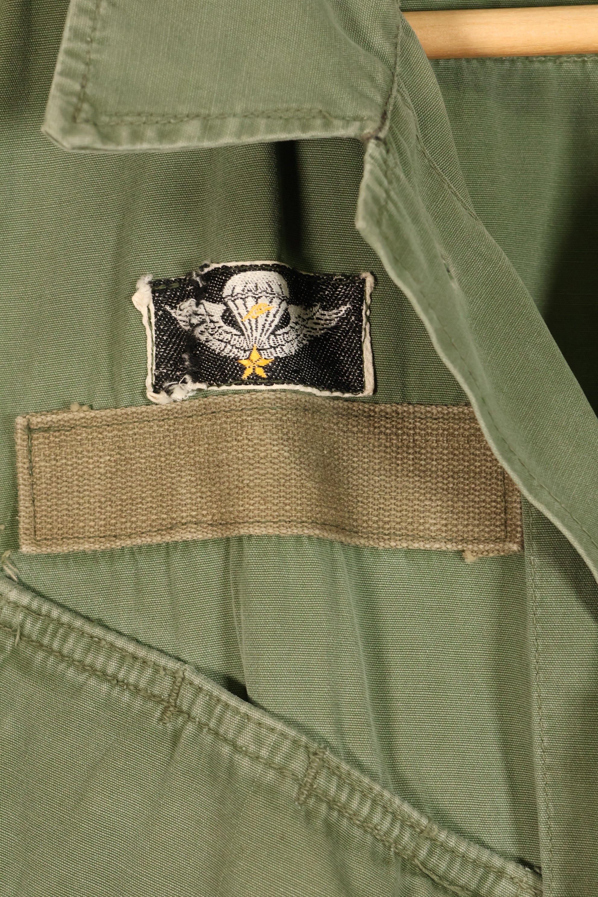Estimated Contract Year: 1966–67 | S-R | 3rd Model Jungle Fatigue Jacket | Green Beret | Used