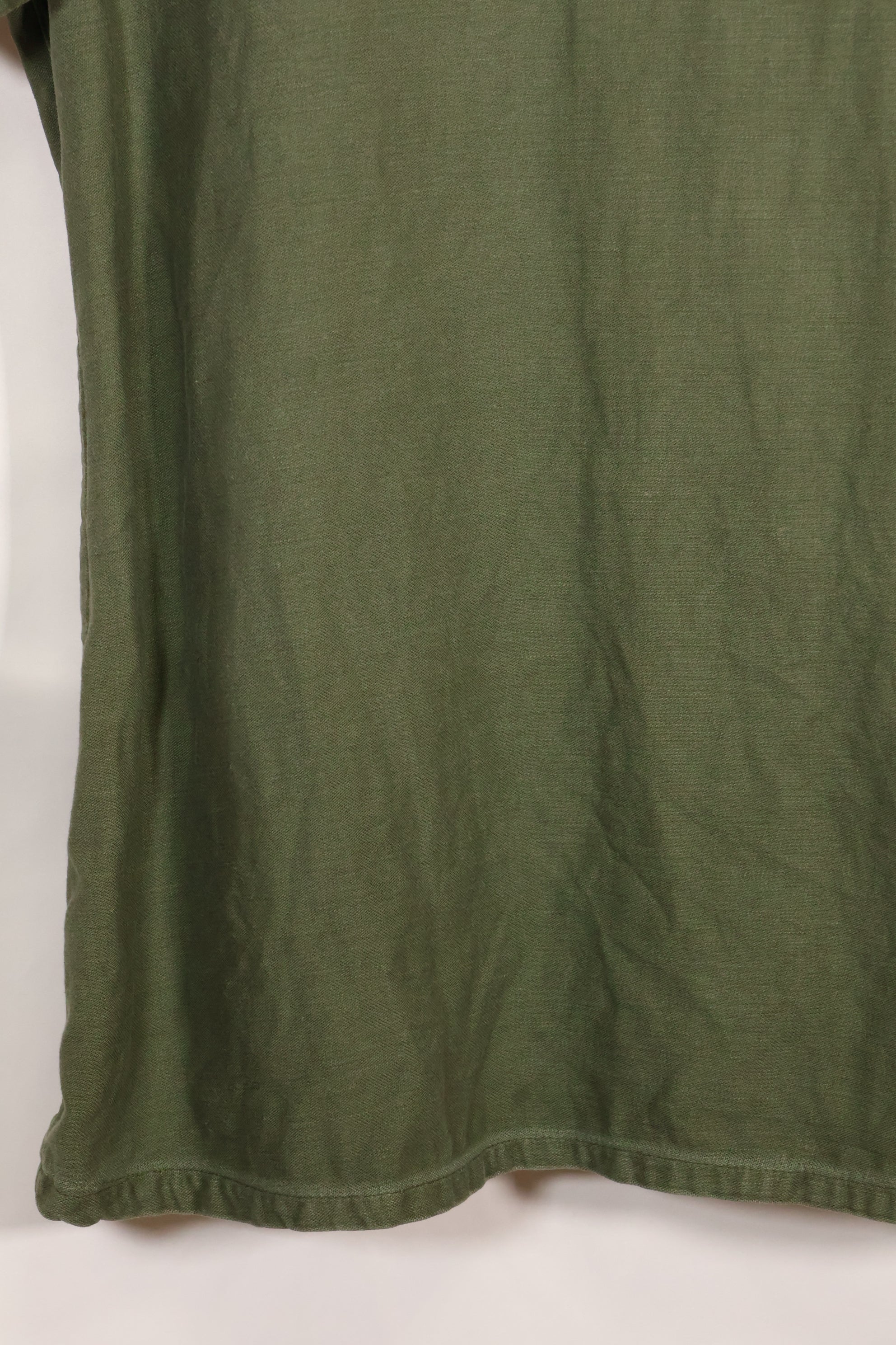 1967 Contract Snoopy Patch US Navy USN OG-107 Utility Shirt Used B