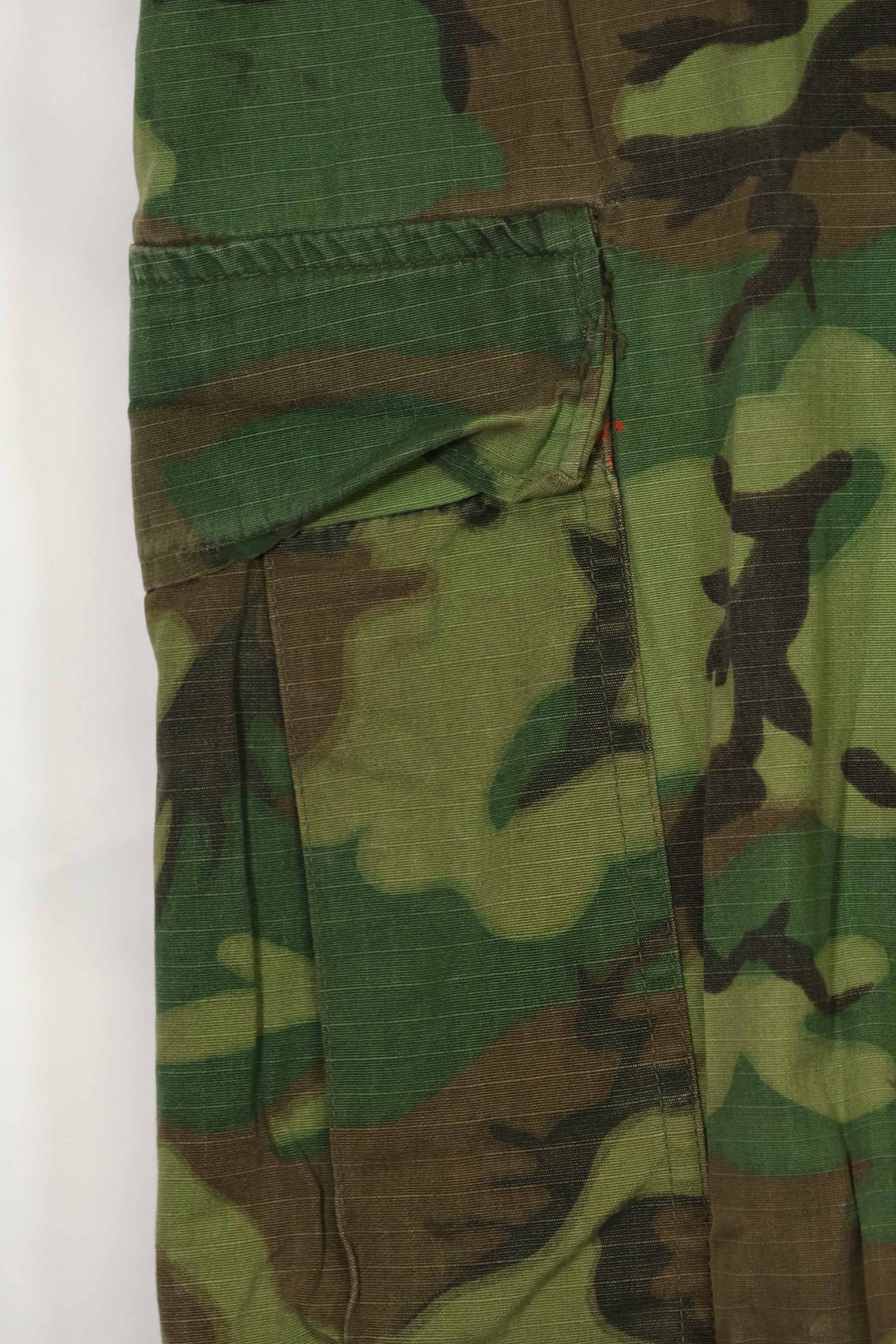 1968 Contract Ripstop Fabric US Army ERDL Camouflage Fatigue Pants M-L Used