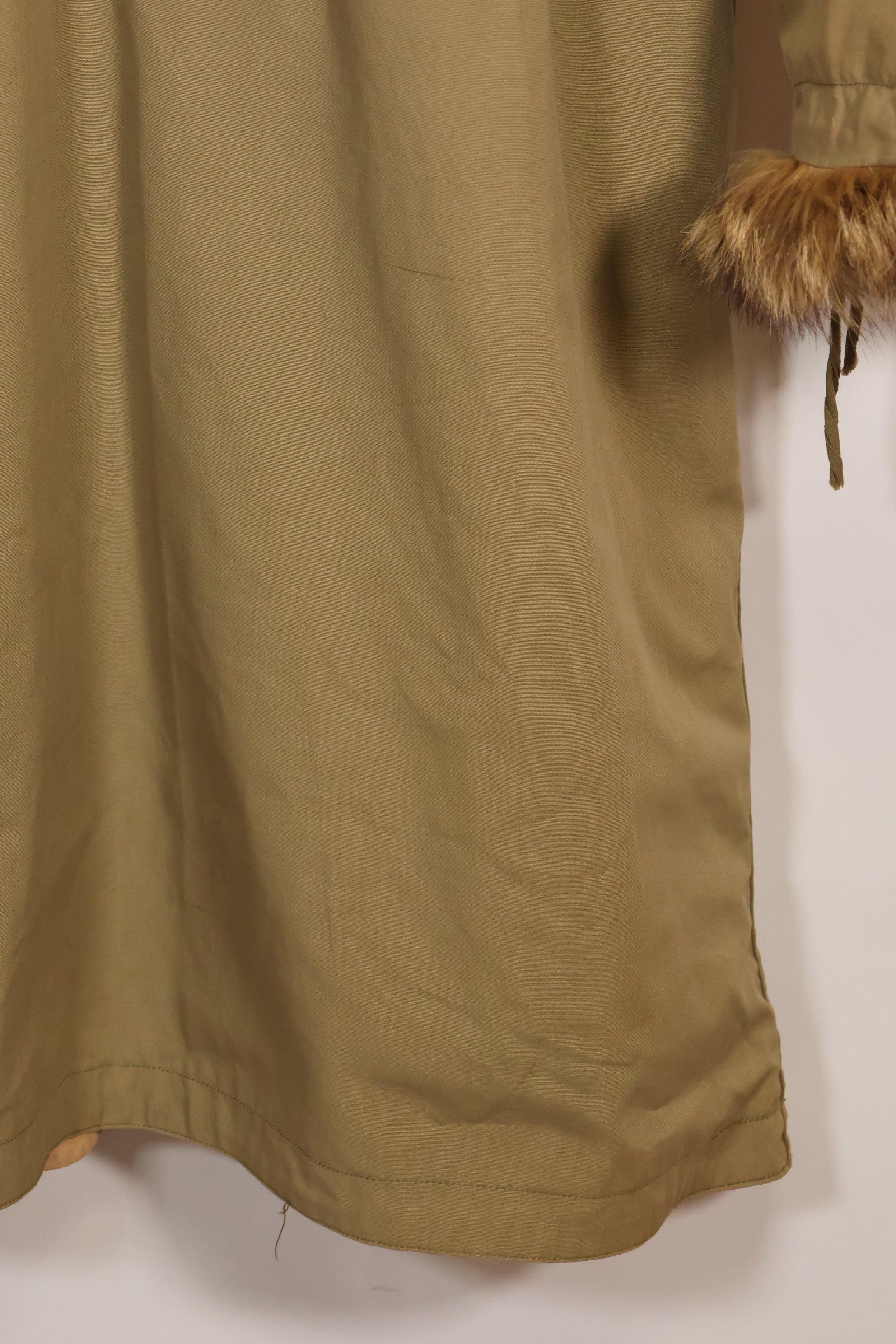 1940's Deadstock U.S. Army M1942 Snow Parka with original size tag, never used.