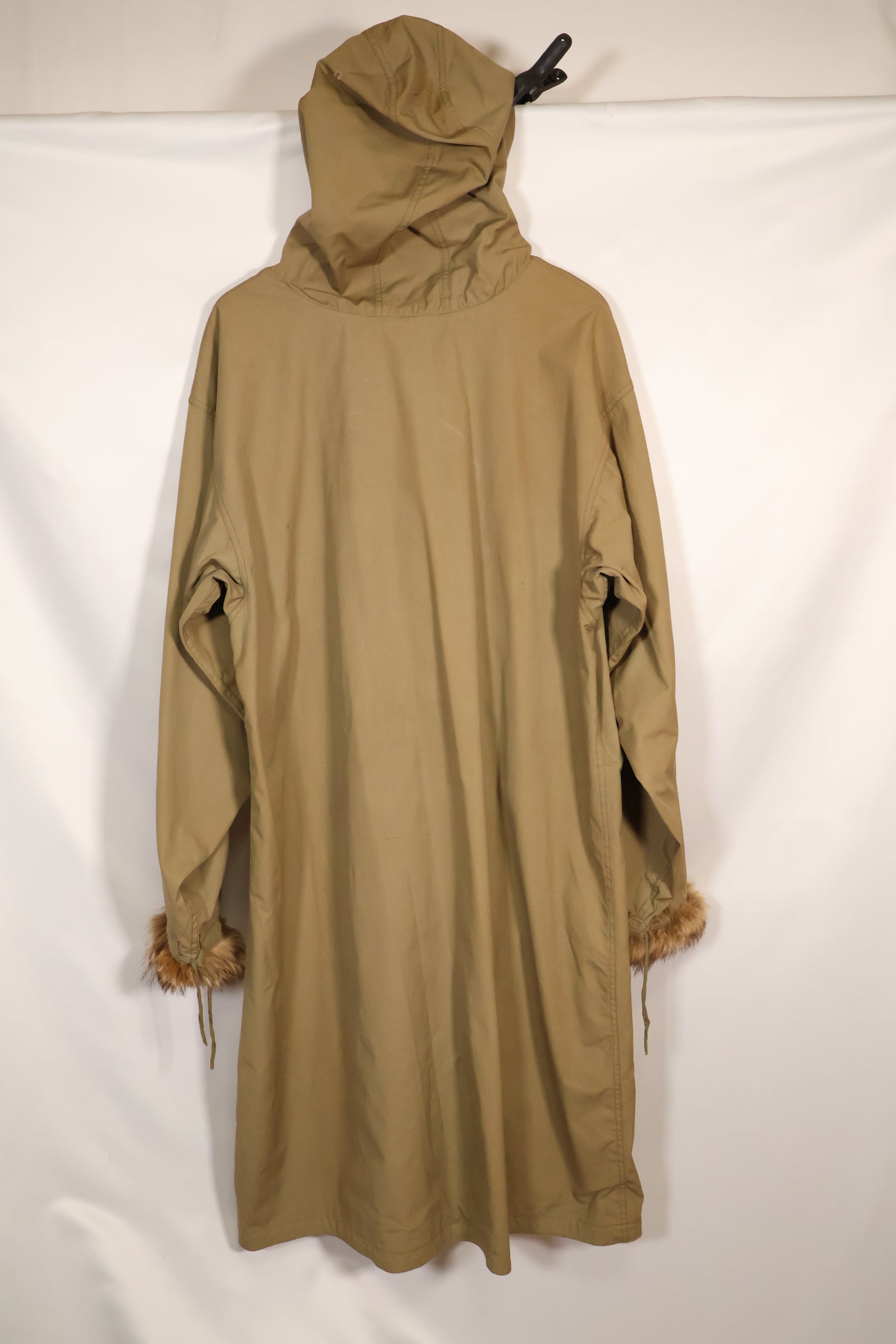 1940's Deadstock U.S. Army M1942 Snow Parka with original size tag, never used.