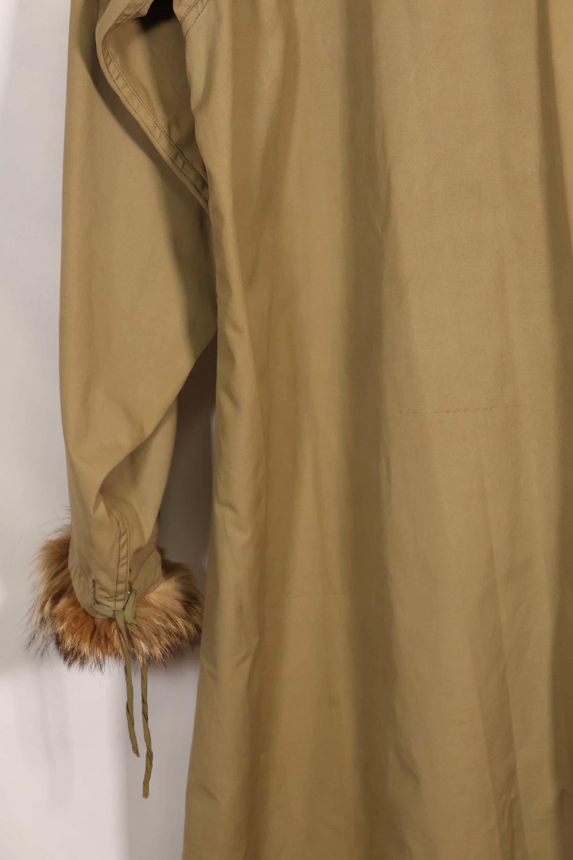 1940's Deadstock U.S. Army M1942 Snow Parka with original size tag, never used.