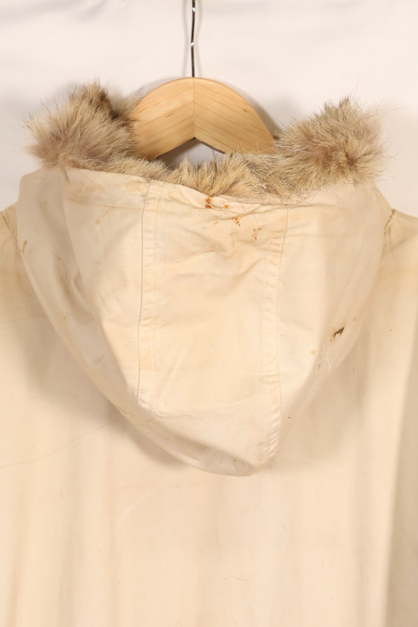 1940's Deadstock U.S. Army M1942 Snow Parka with original size tag, never used.