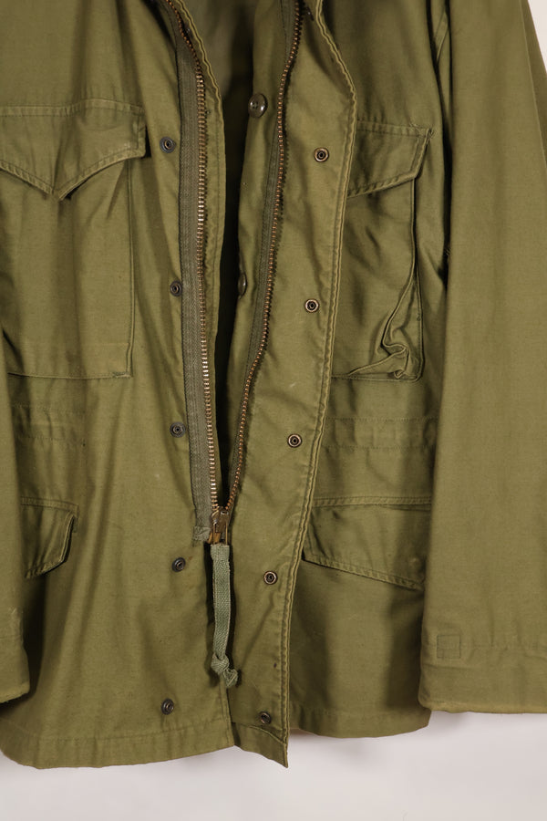 Early 1970's Estimated MEDIUM size 3rd Model M65 Field Jacket, size tag missing, used.