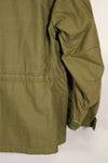Early 1970's Estimated MEDIUM size 3rd Model M65 Field Jacket, size tag missing, used.