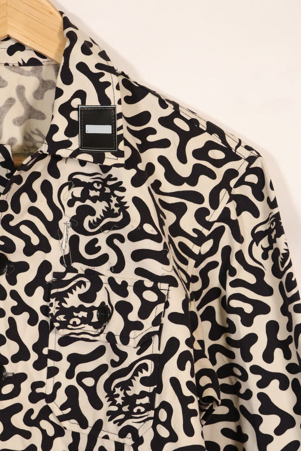 1980's Korean student camouflage clothing Hangul camouflage shirt, almost unused B