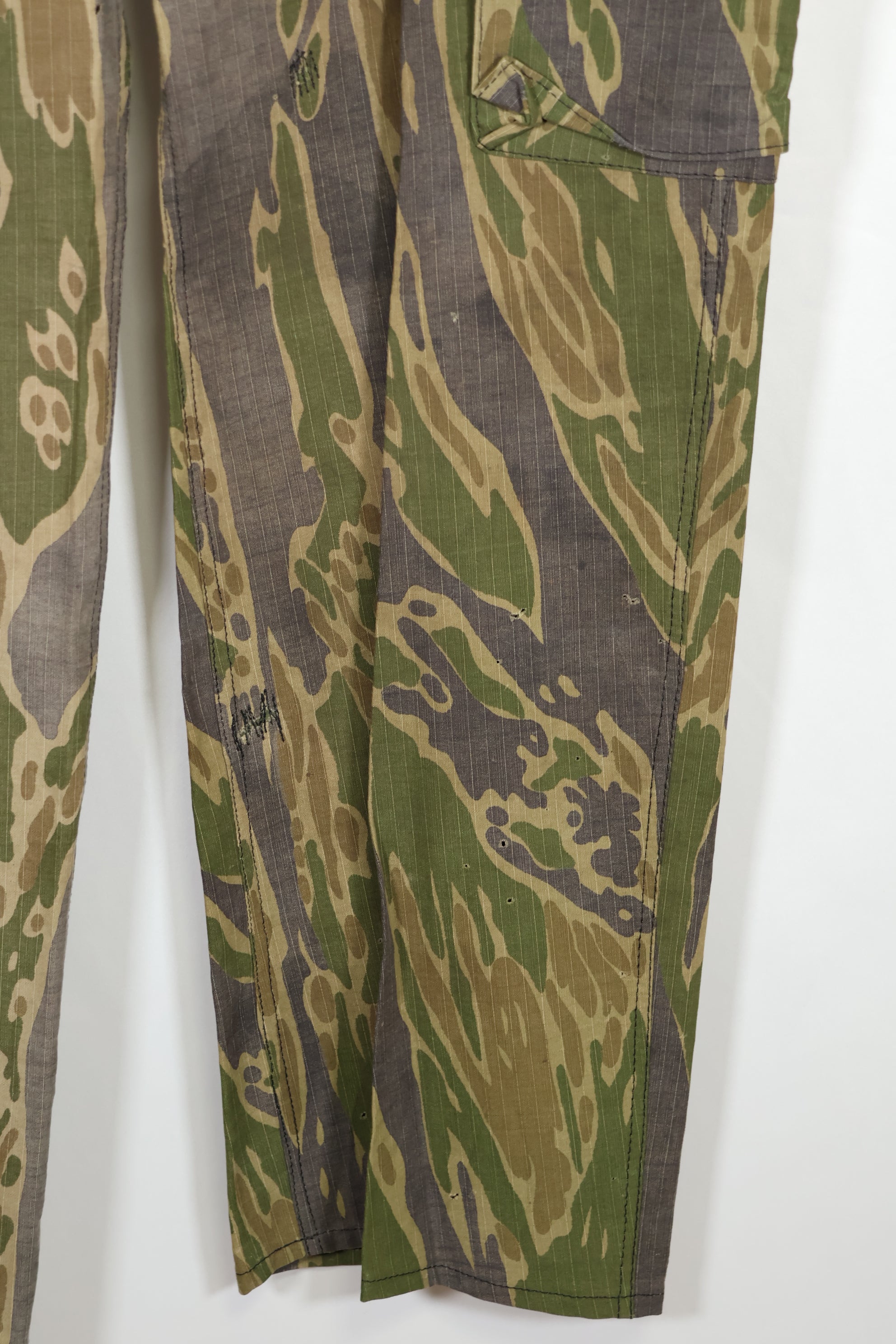 Real Fabric 1970s Late War Tiger Stripe Pants Vertical Use Used