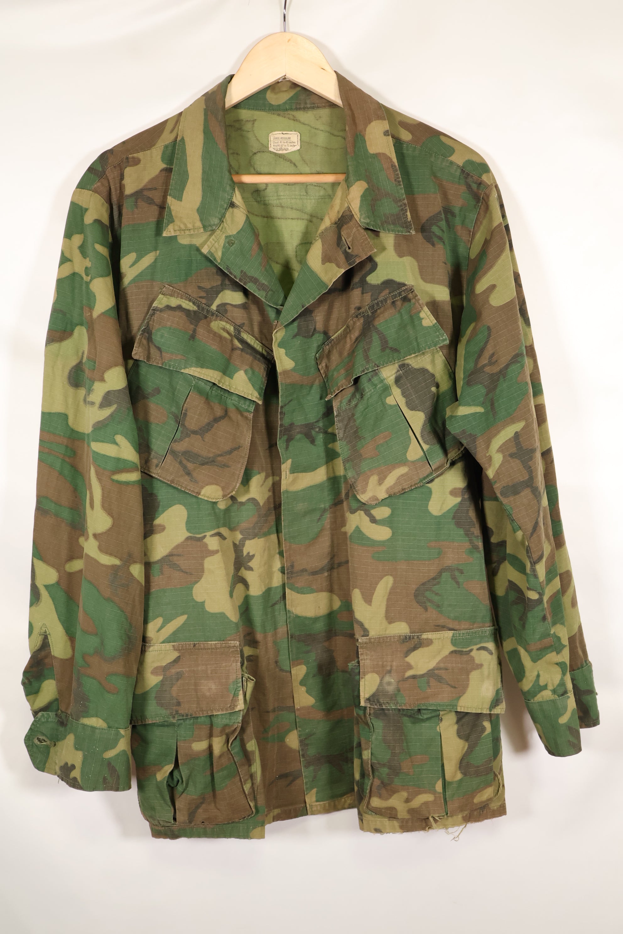 1968 Contract L-R Ripstop ERDL Camouflage Jungle Fatigue Jacket in good used condition