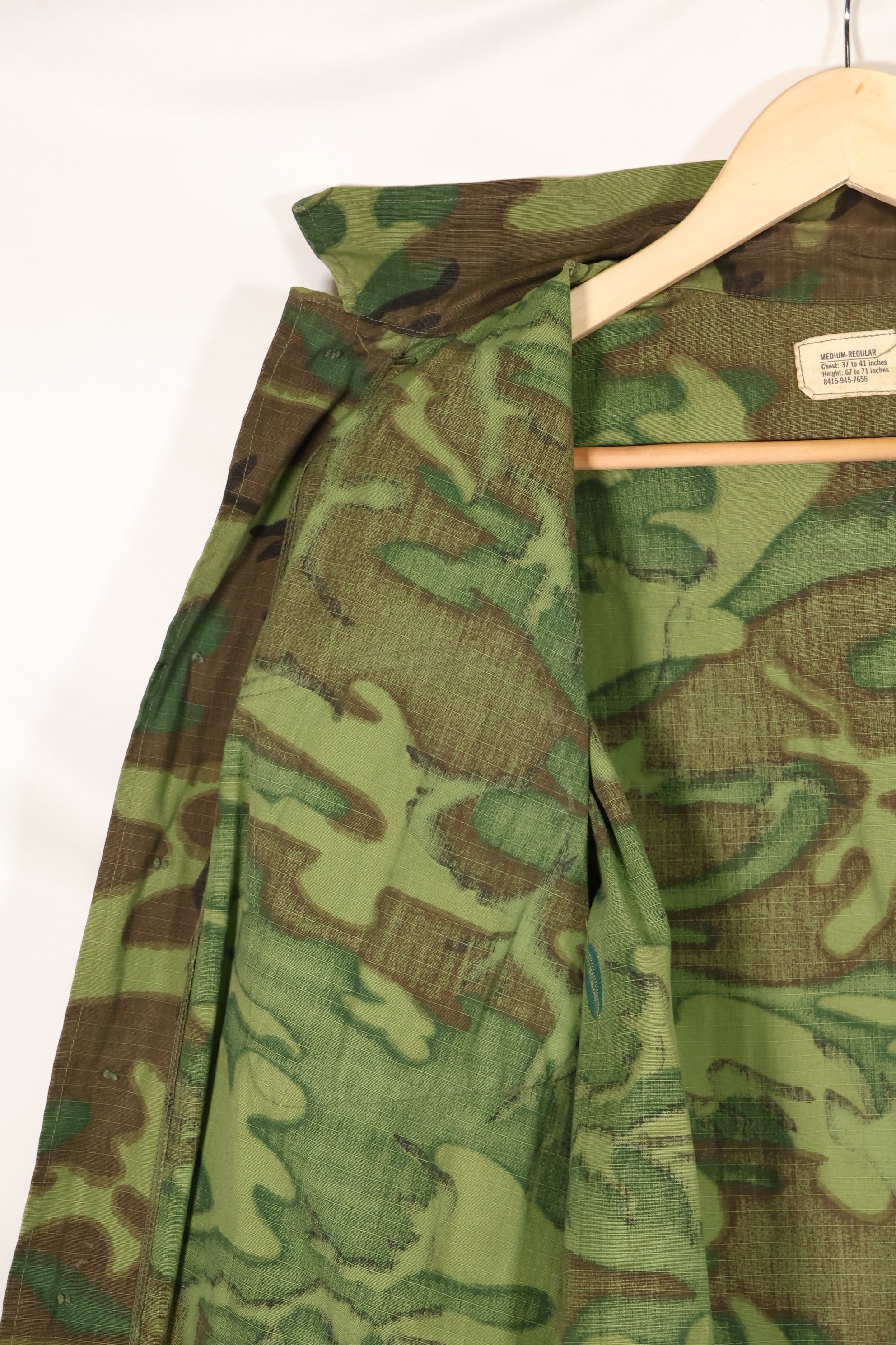 1969 Contract M-R Ripstop ERDL Camouflage Jungle Fatigue Jacket in good used condition