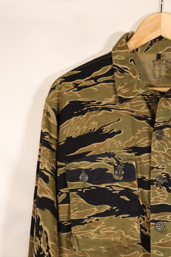 Late 1960s US-M Gold Tiger Tiger Stripe US-cut shirt, in good condition