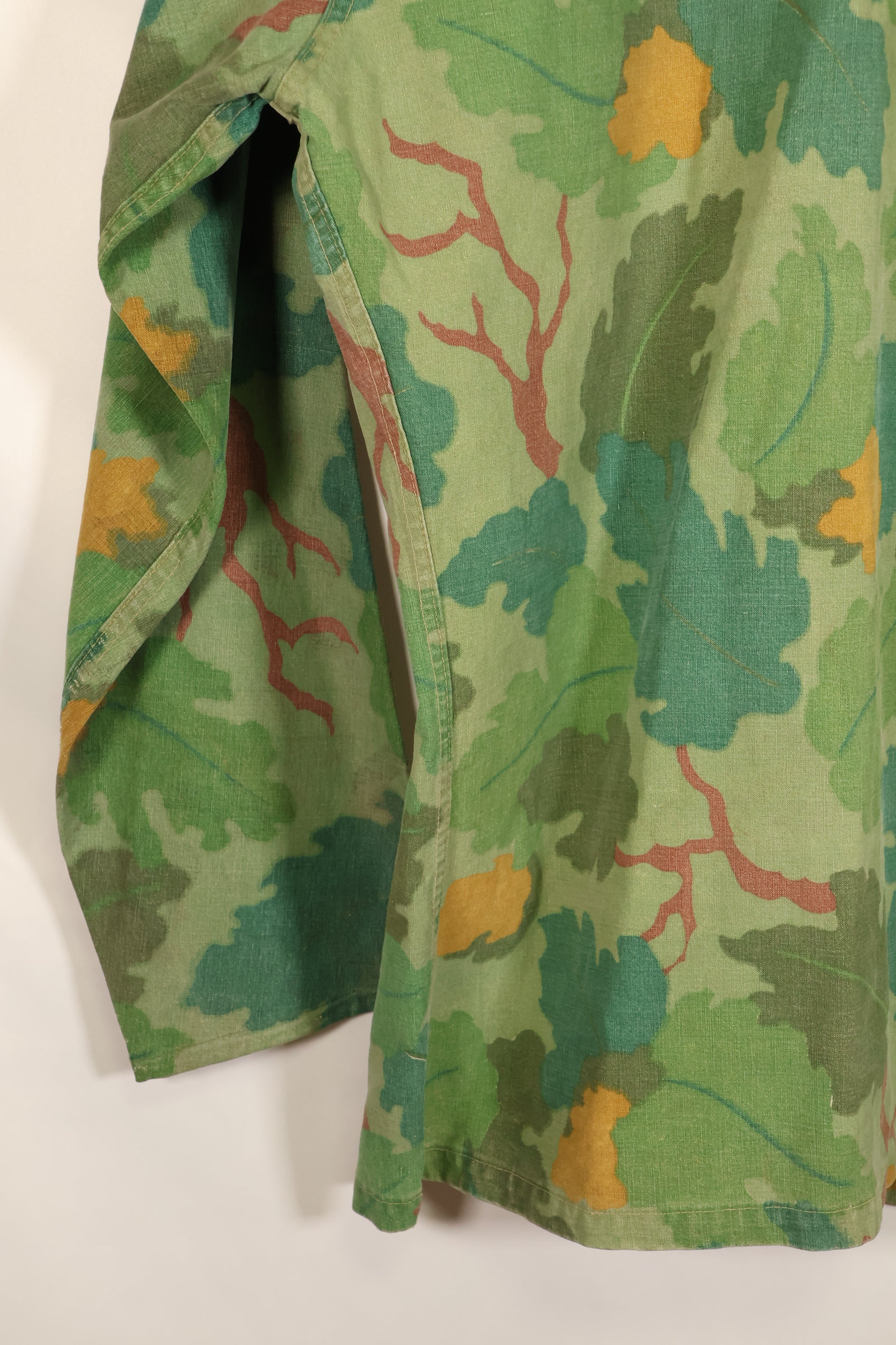 Late 1960s–Early 1970s: U.S. Marine Corps (USMC) Mitchell Camouflage Utility Shirt, Privately Procured, Tent Cloth