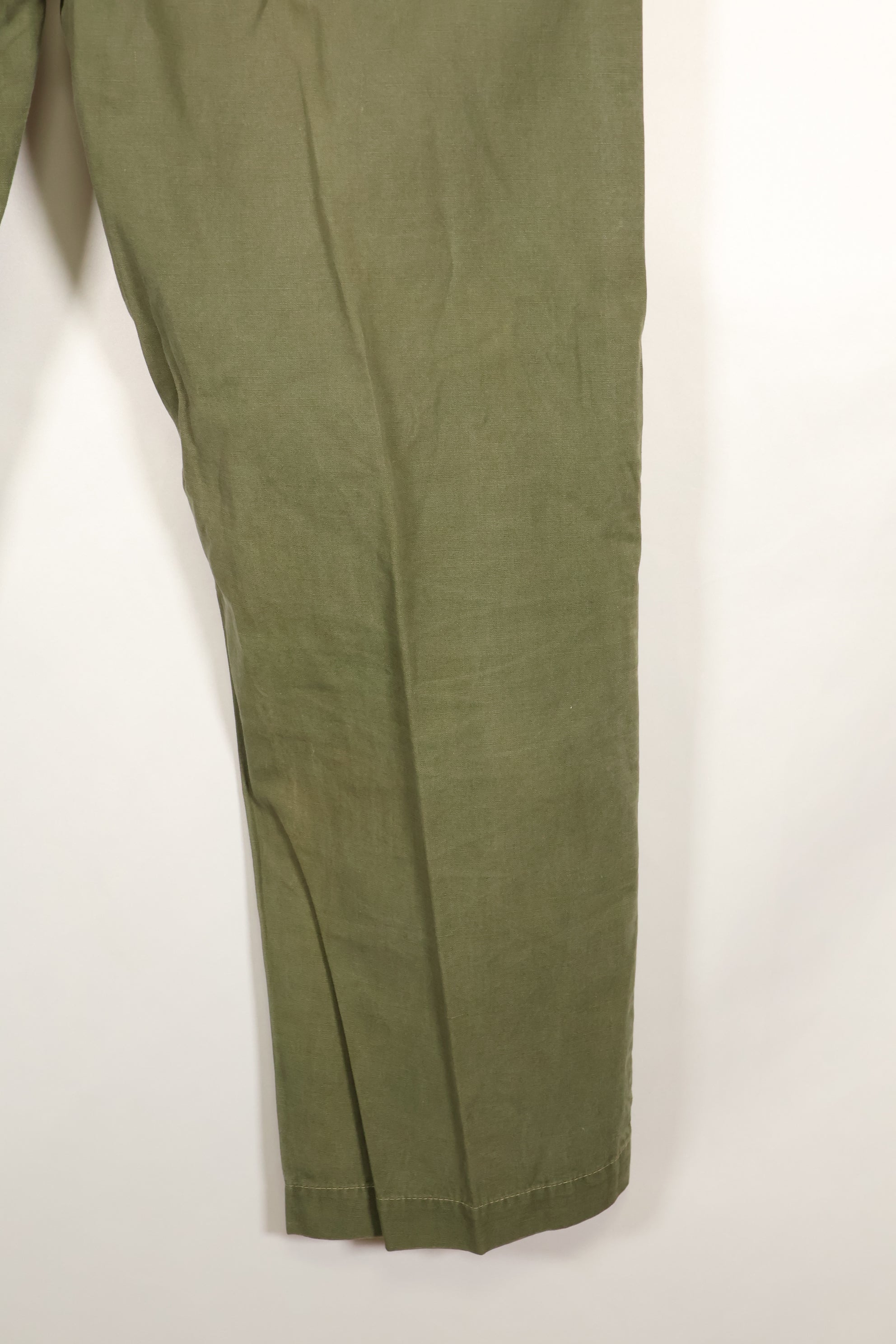 Late 1960s U.S. Army OG-107 Poplin fabric utility pants, used.