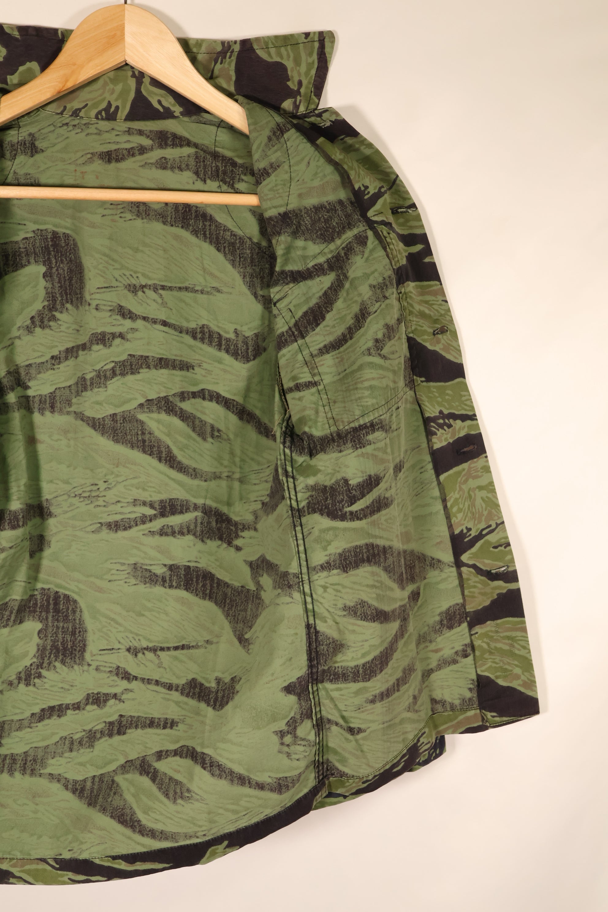 Late 1960s, South Vietnamese Marine Corps (VNMC), 4th Pattern, Sea Wave, Tiger Stripe Shirt, Used