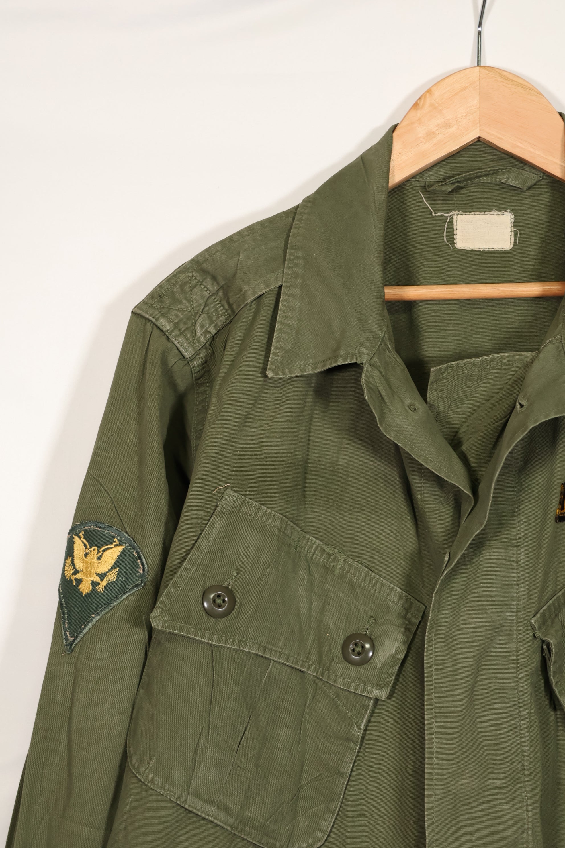Real 1st Model Jungle Fatigue Jacket with patch, used.