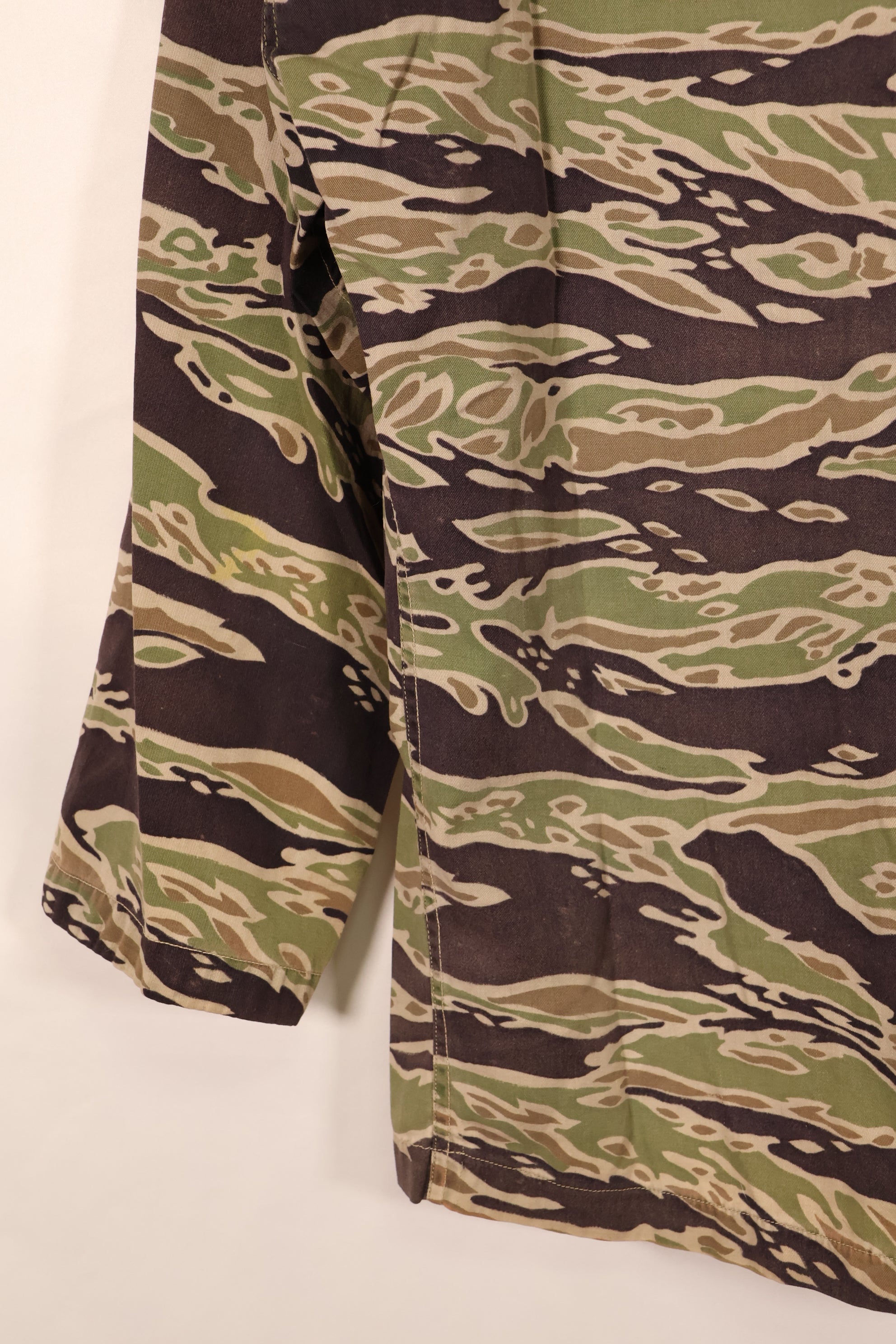 Late 1960s—Estimated US-S—Late War Lightweight—Tiger Stripe—Shirt—Some wear and fading—Used