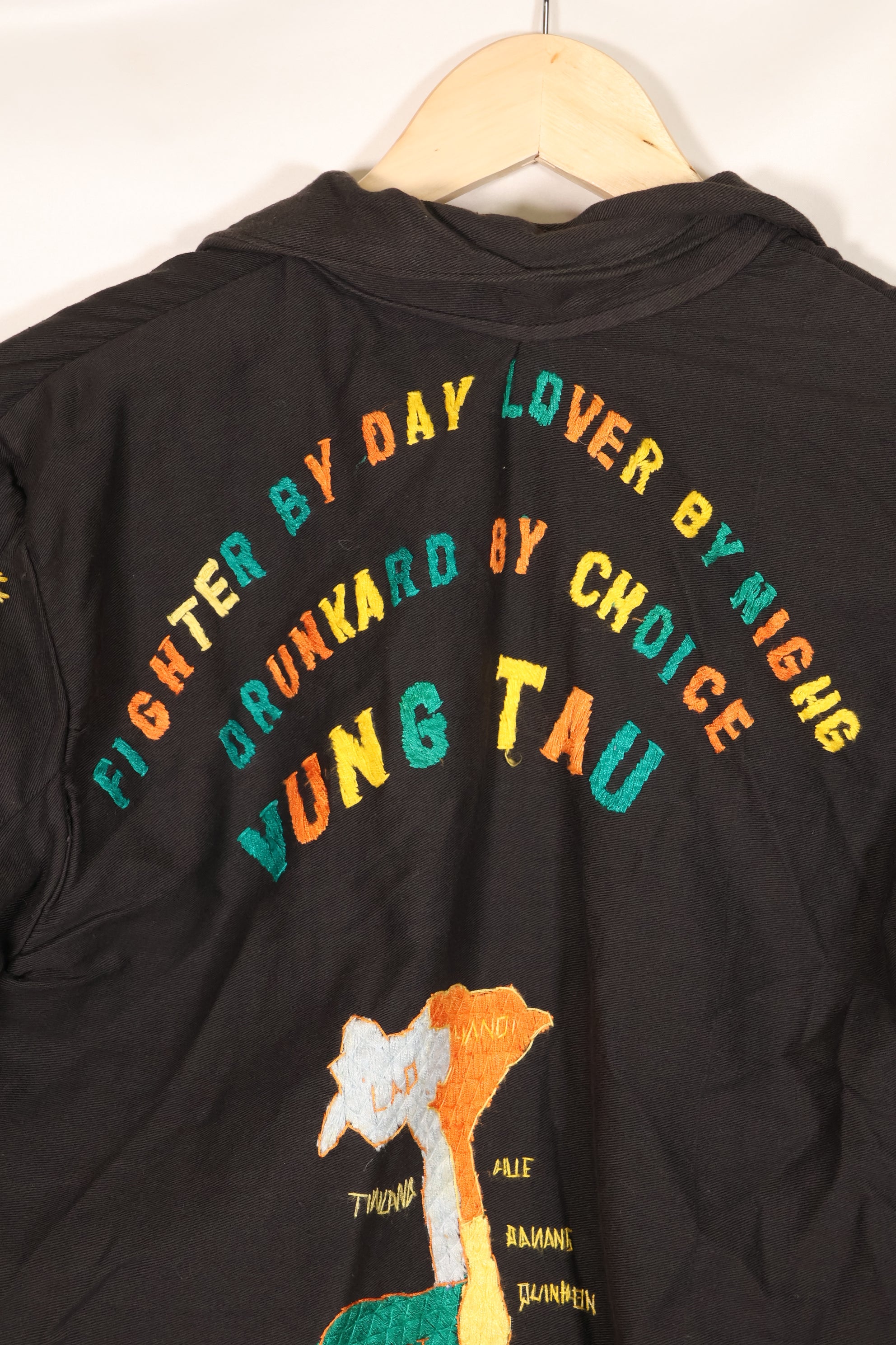 1968-1969 Vietnam War Tour Jacket Viet Jean, good condition, used.