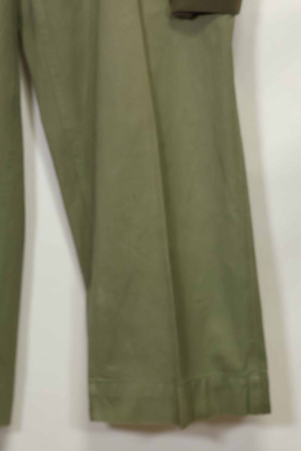 1940s-50s U.S. Army M45 cotton field pants with modified cargo pockets, airborne use, used, A