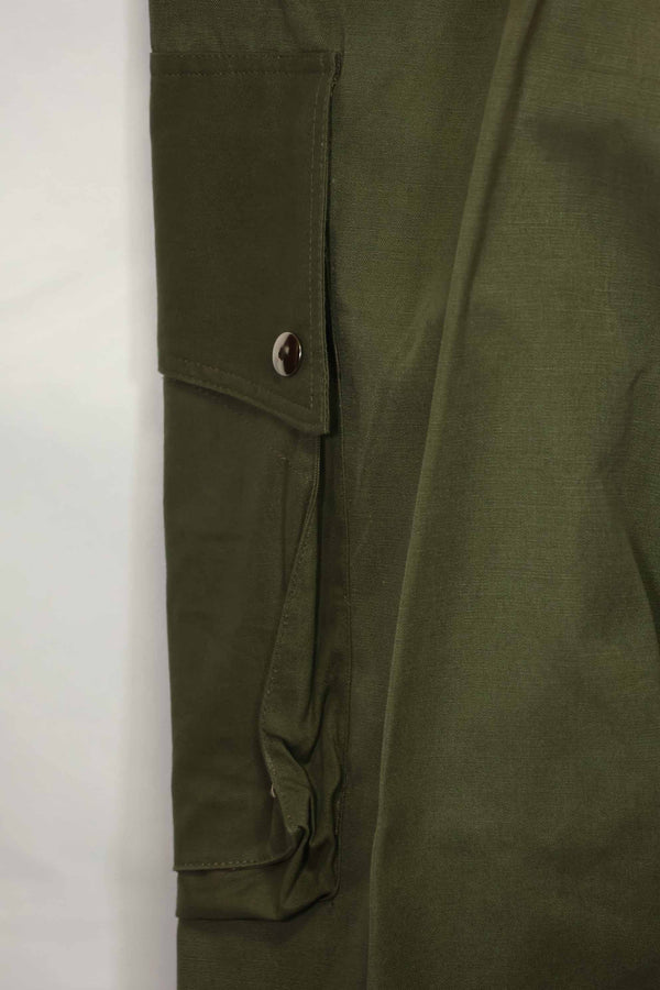 1940s-50s US Army M45 cotton field pants with modified cargo pockets, airborne use, used, B