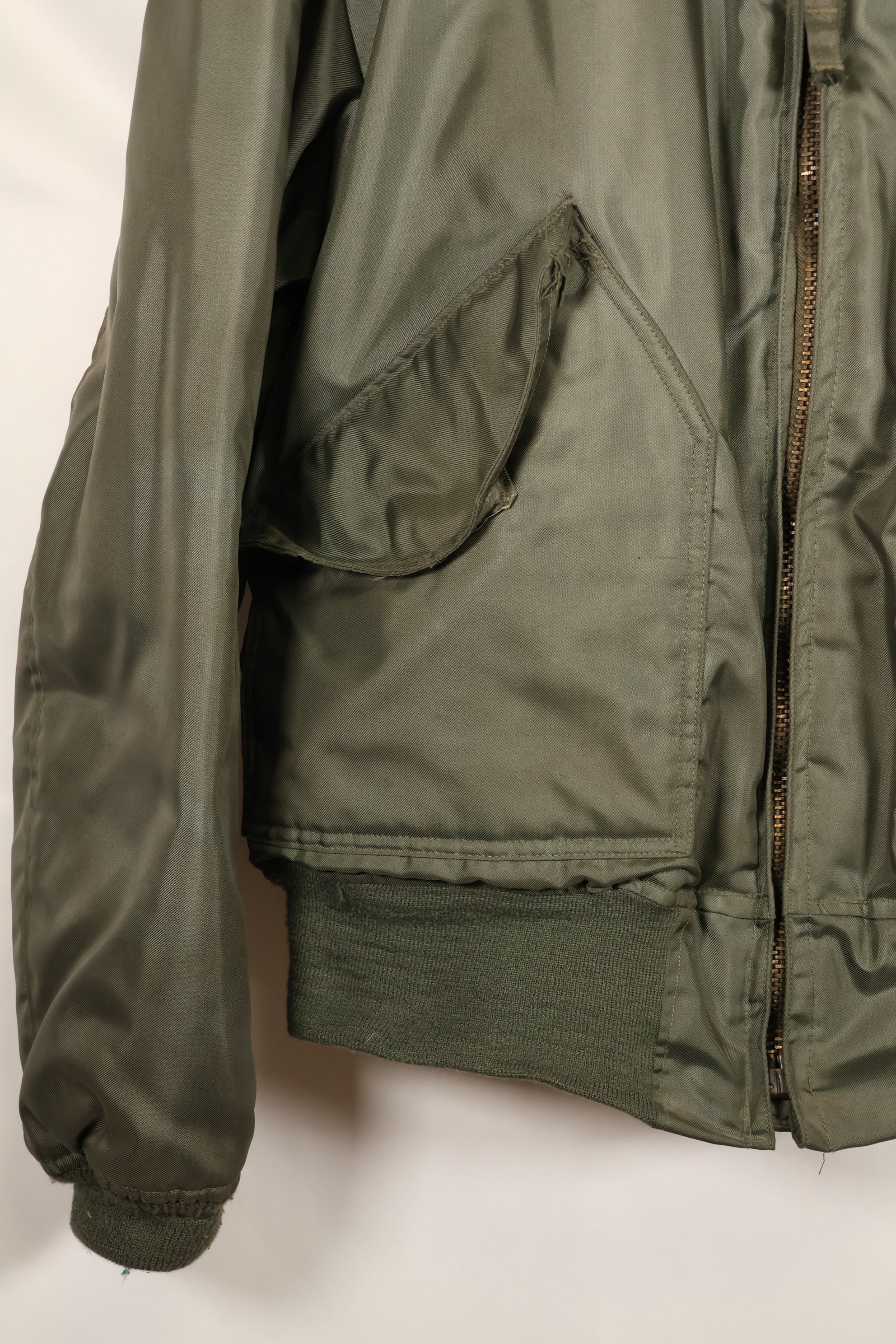 1976 Contract LARGE US Navy CWU-45P Flight Jacket Intermediates Used