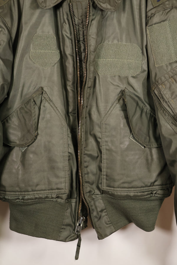 1975 Contract LARGE US Navy CWU-45P Flight Jacket with Intermediates Pockets Used