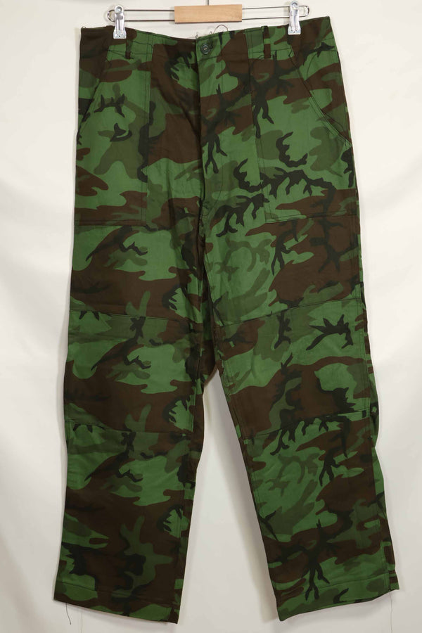 1960s U.S. Army Advisor ARVN BDQ Ranger large leaf camouflage pants, never used.