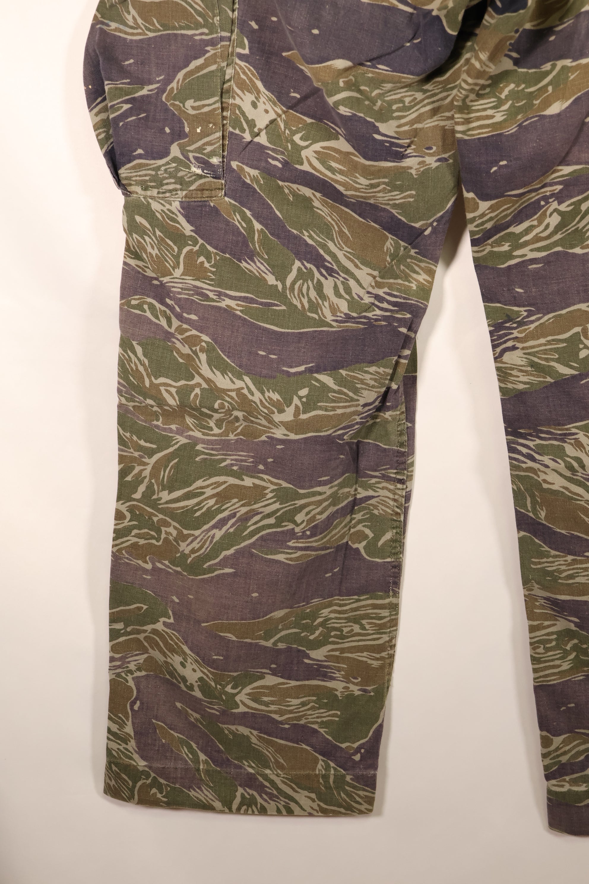 Estimated circa 1966; Privately sourced; Silver Tiger pattern; Tiger stripes; 2nd Model fatigue pants cut; Used