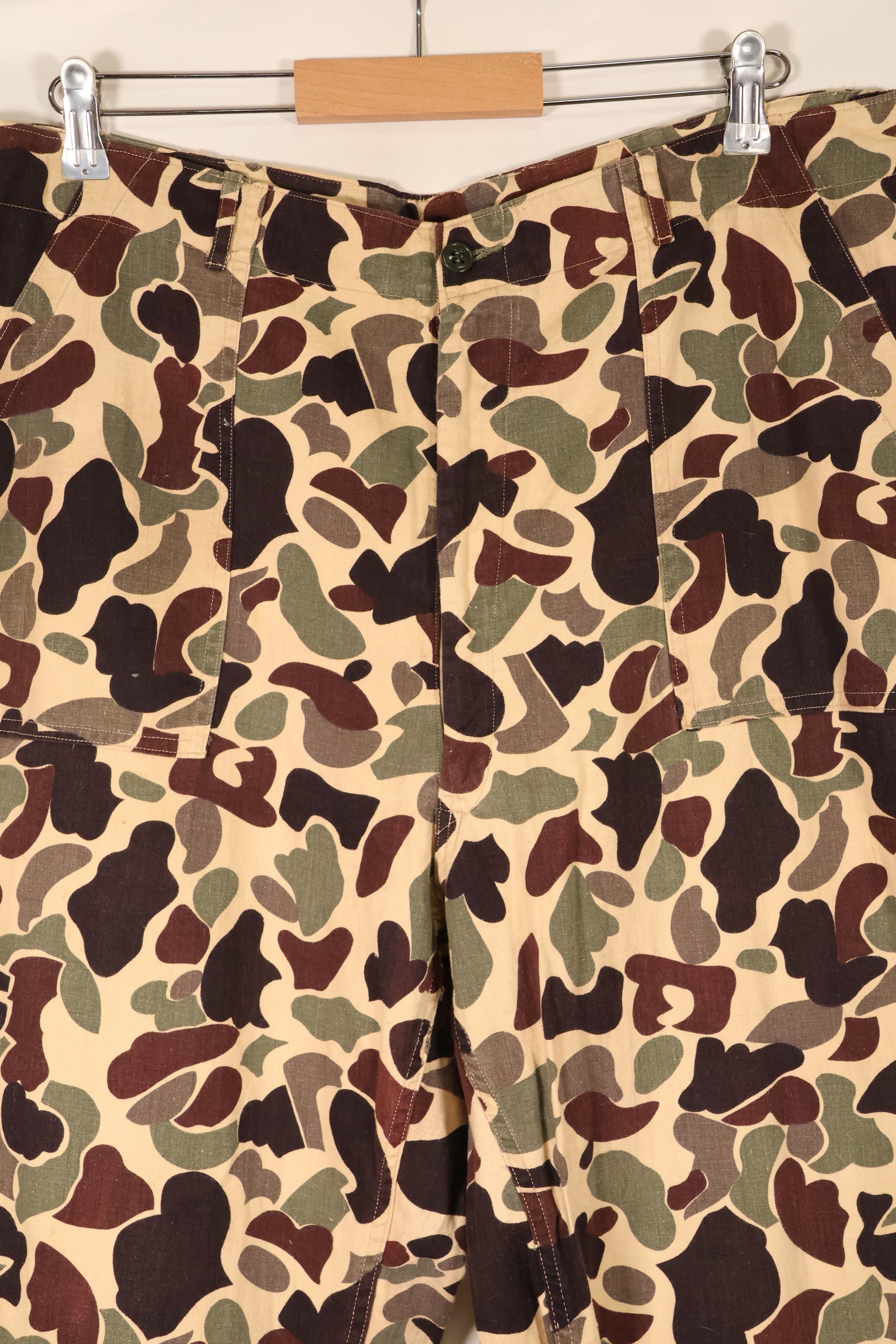 Mid-1960s; Size M–L; CIDG; Beogam Camo; Locally Made Frog Skin Camo; Oversized for the U.S. market; Used