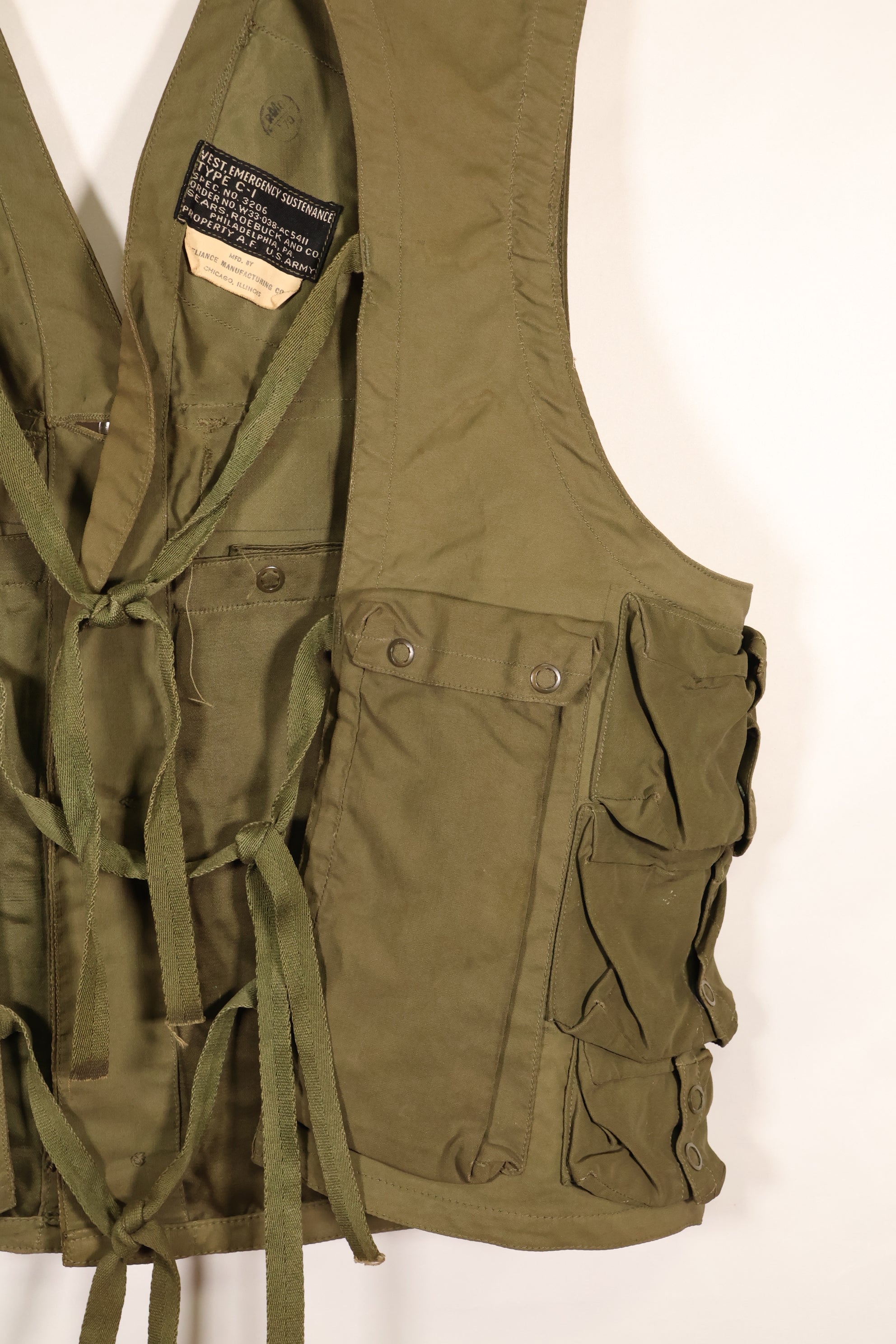 1940's U.S. Army Air Corps USAAF C-1 Survival Vest, beautiful, used.