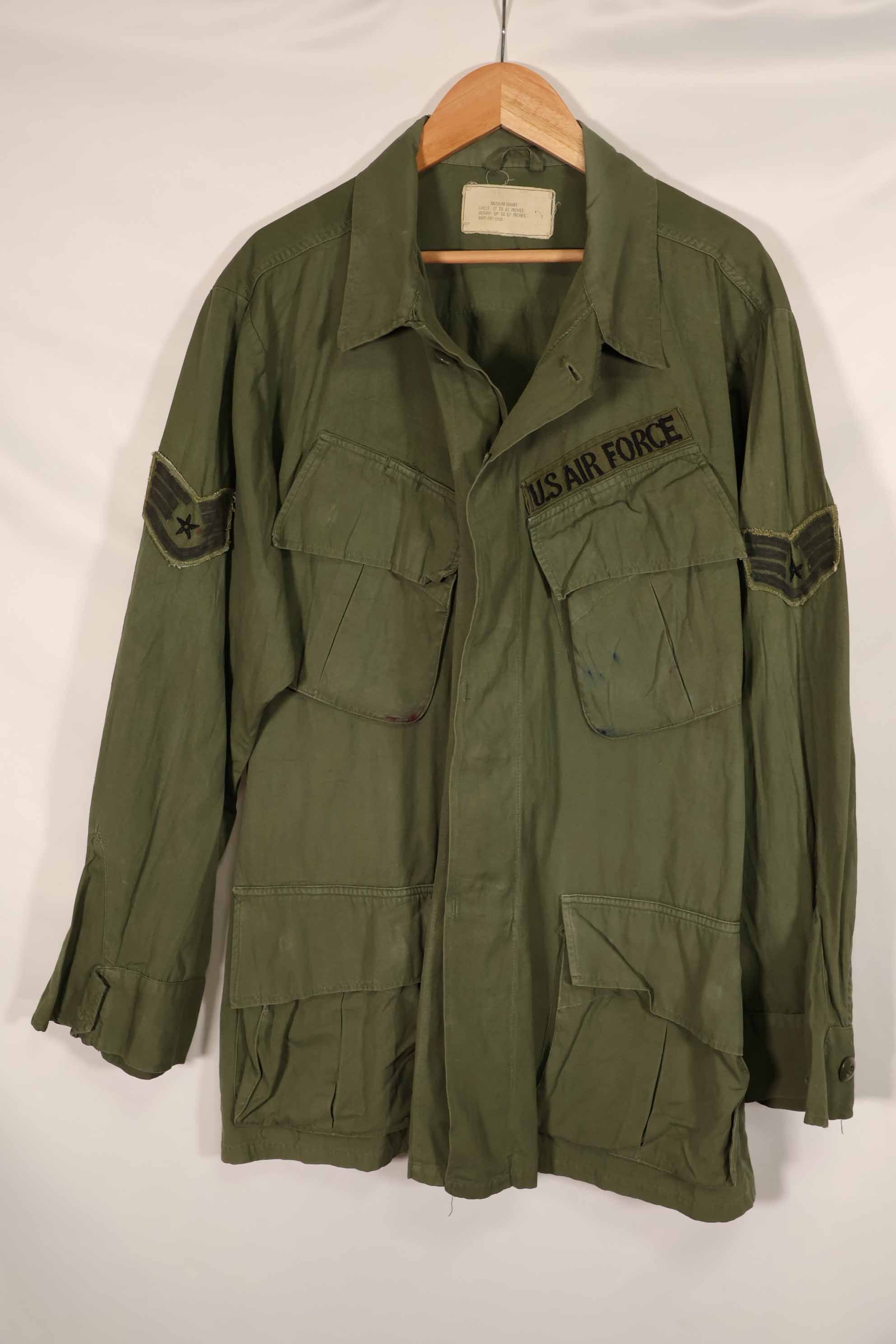 Real 3rd Model Jungle Fatigue Jacket M-S, manufactured circa 1966-67, used.