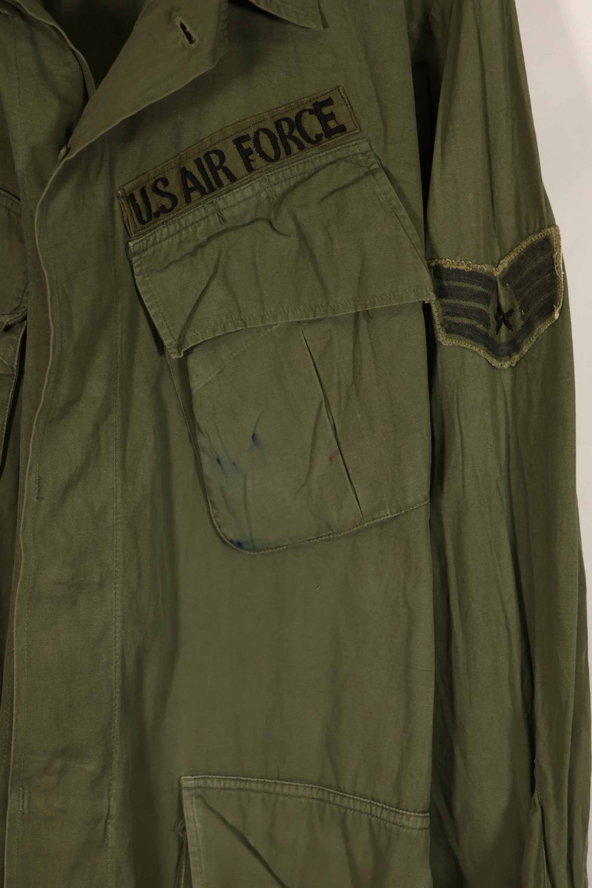 Real 3rd Model Jungle Fatigue Jacket M-S, manufactured circa 1966-67, used.