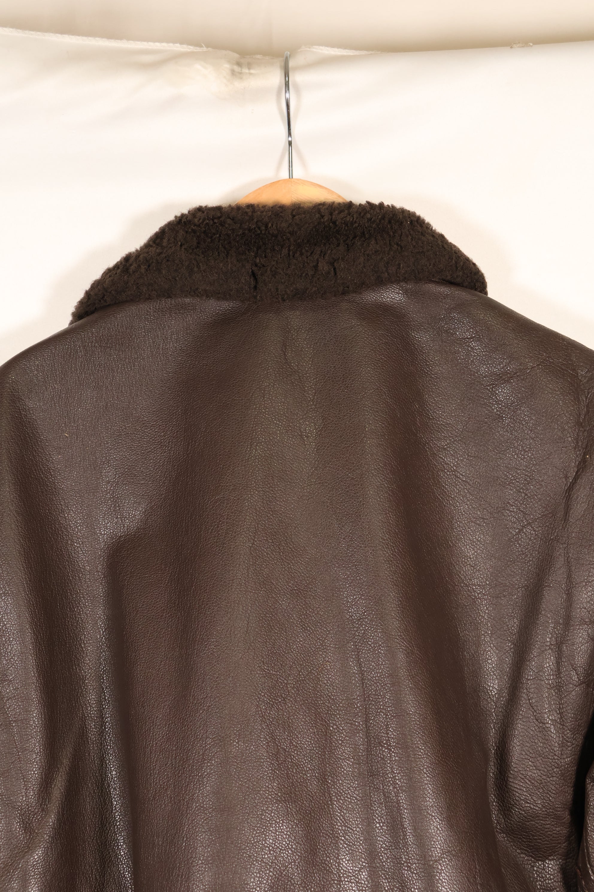 1970 contract size 42 G-1 flight jacket USS AMERICA with patch, used.