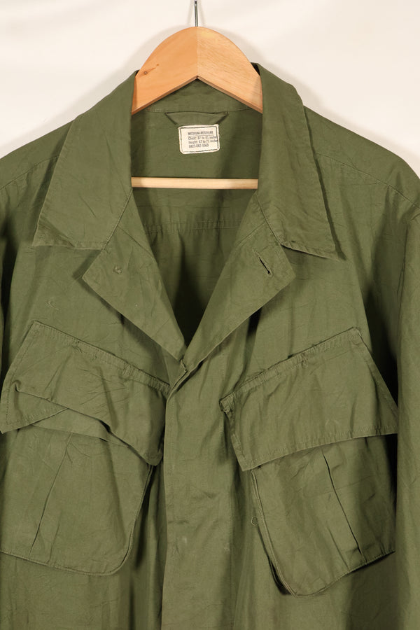 1966-67 Contract M-R Non Rip 3rd Model Jungle Fatigue Jacket in good condition.