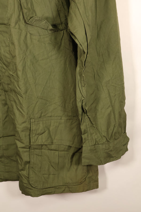 1967 Contract, L-L, Virtually Unused, 3rd Model Jungle Fatigue Jacket, Stains on the Back, Used