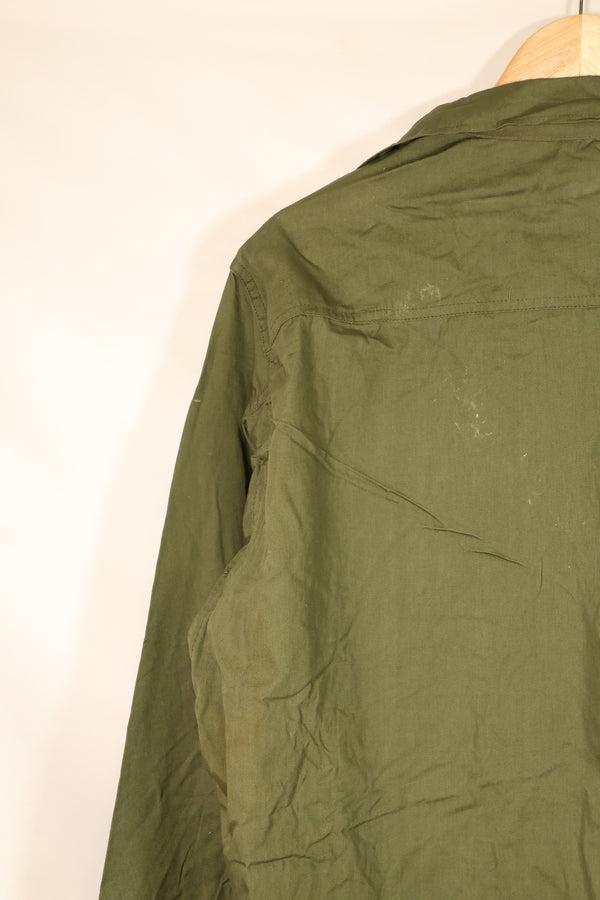 1967 Contract, L-L, Virtually Unused, 3rd Model Jungle Fatigue Jacket, Stains on the Back, Used