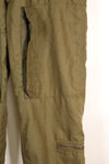 Early 1970s, estimated MEDIUM pilot fireproof pants, size tag missing, used.