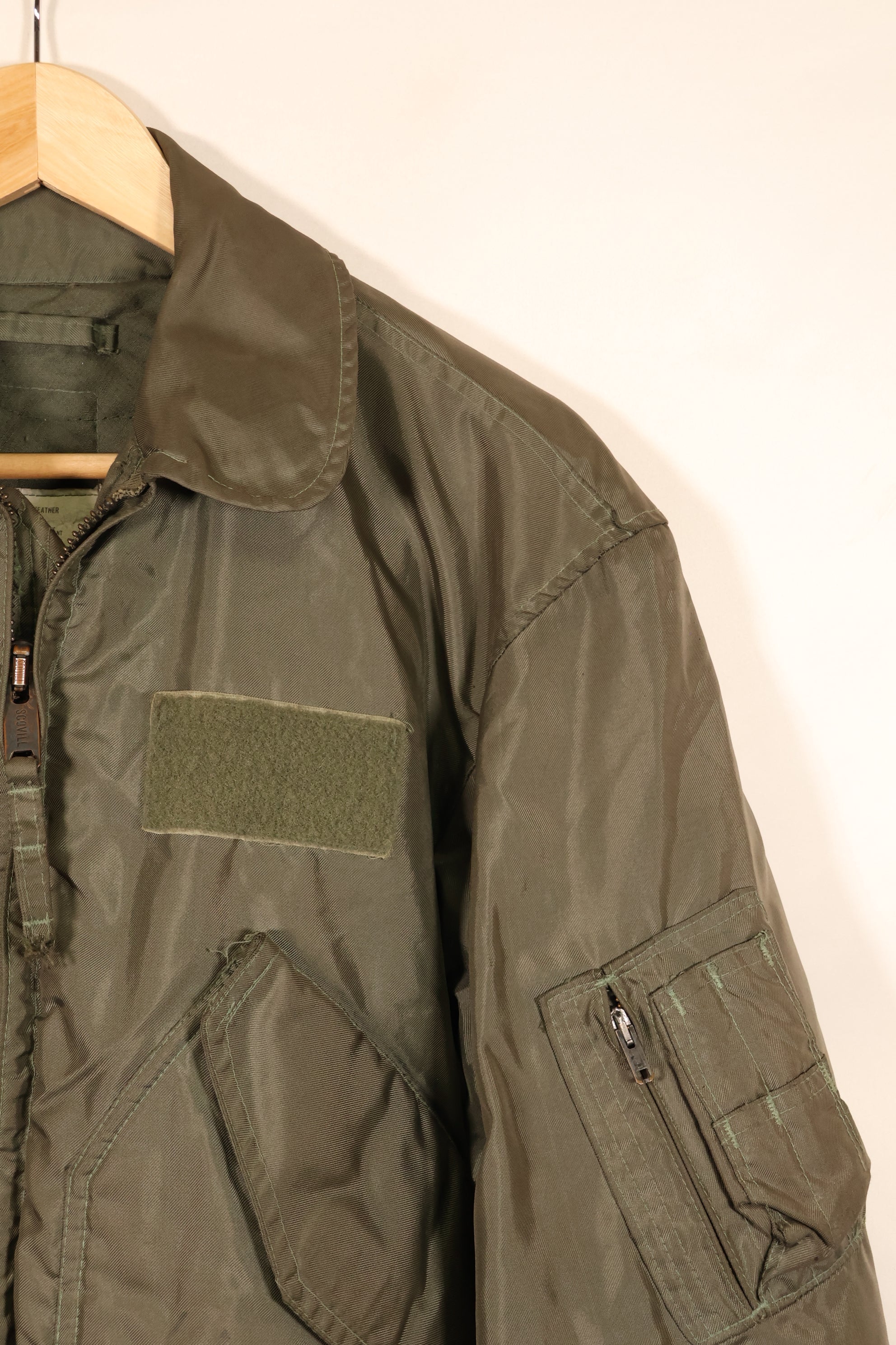 Estimated late 1980s; S–M; U.S. Navy; CWU-45P; Intermediate Flight Jacket; Used