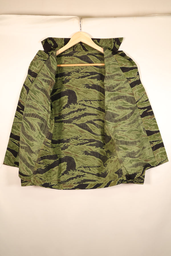 1968 Contract, South Vietnamese Marine Corps, 4th Model VNMC Tiger Stripe Shirt, Virtually Unused, Size A-3