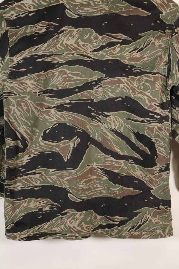 1960s Japanese Silver Tiger Asian Cut shirt, tiger stripe, used, no cuffs.