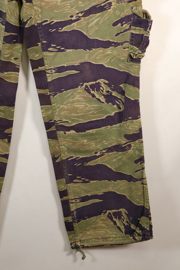 Late 1960s Gold Tiger Derivative Pattern Classic Pattern Tiger Stripe Pants Used