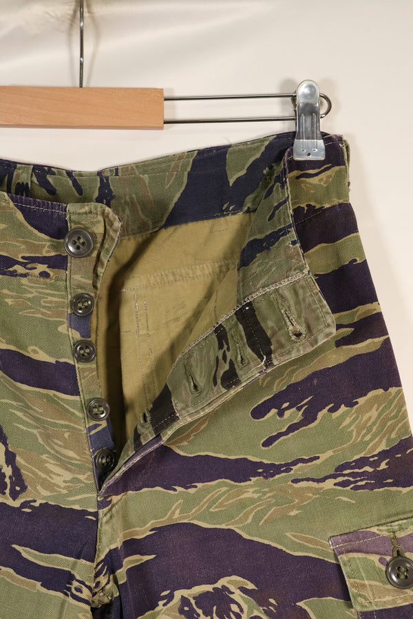 Late 1960s Gold Tiger Derivative Pattern Classic Pattern Tiger Stripe Pants Used