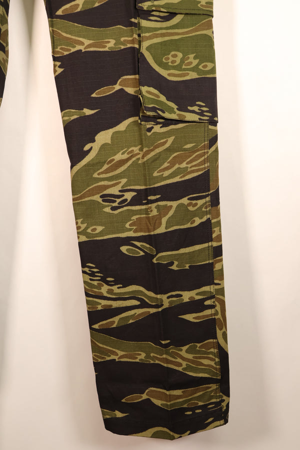 Early 1970s | Size S–M | VNMC | 5th Pattern | Tiger Stripe | Ripstop Fabric | Pants | Virtually Unused