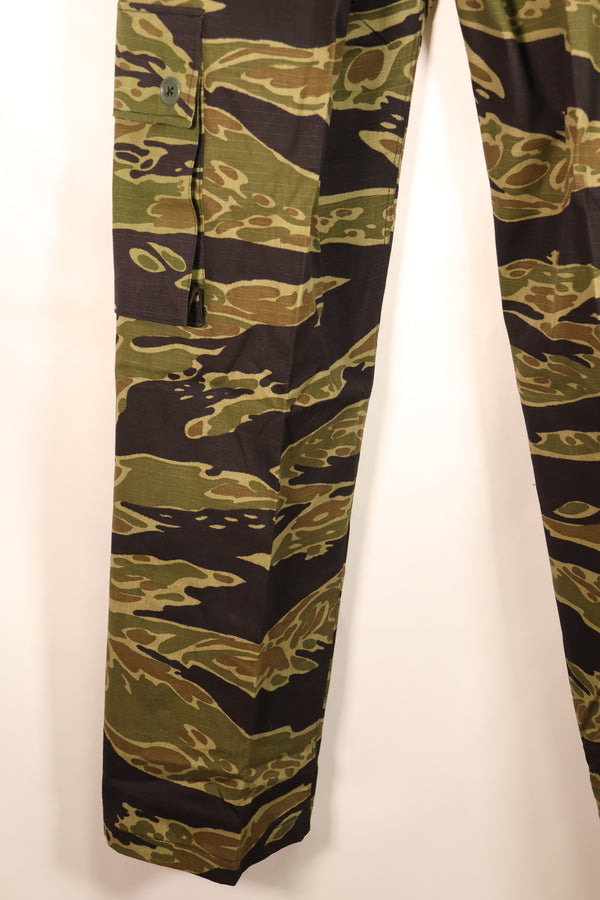 Early 1970s | Size S–M | VNMC | 5th Pattern | Tiger Stripe | Ripstop Fabric | Pants | Virtually Unused