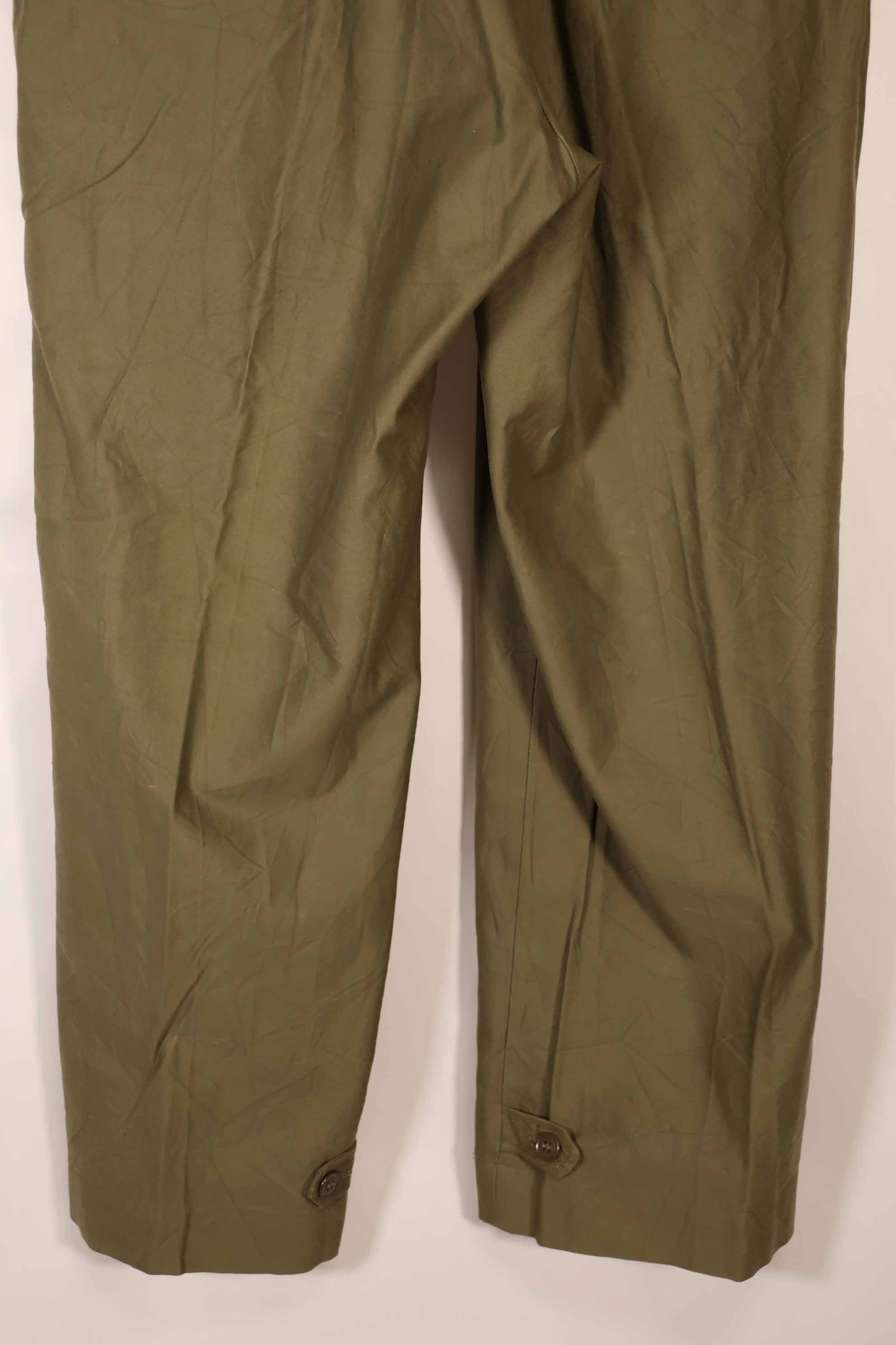 Real late 1940s - early 1950s M45 OD cotton field pants, used, good condition.