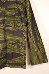 Early 1970s, Size S–M, South Vietnamese Marine Corps (VNMC), 5th Pattern Tiger Stripe Shirt, in good condition　