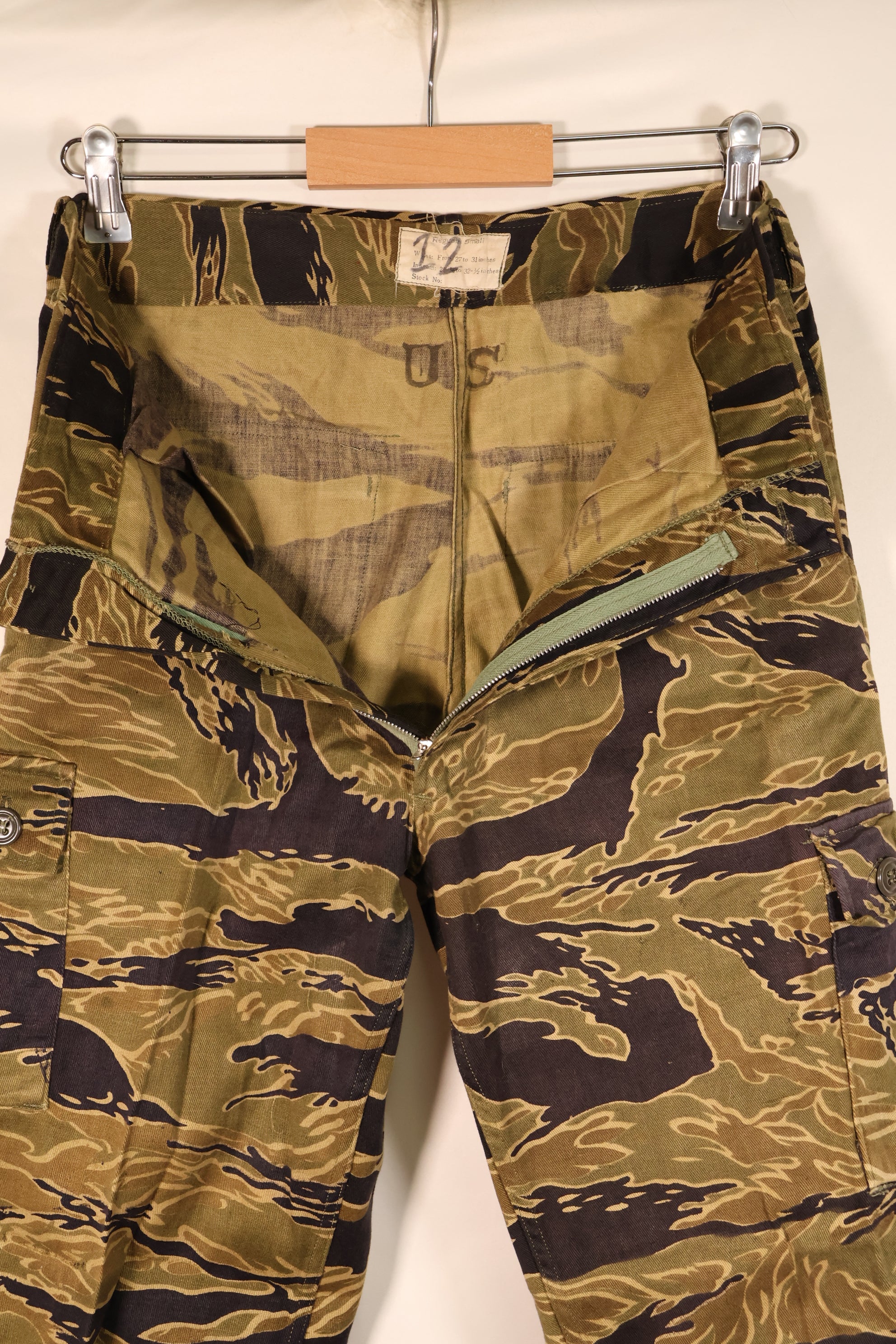 Late 1960s US-S Gold Tiger Pattern Tiger Stripe US-Cut Pants, Used